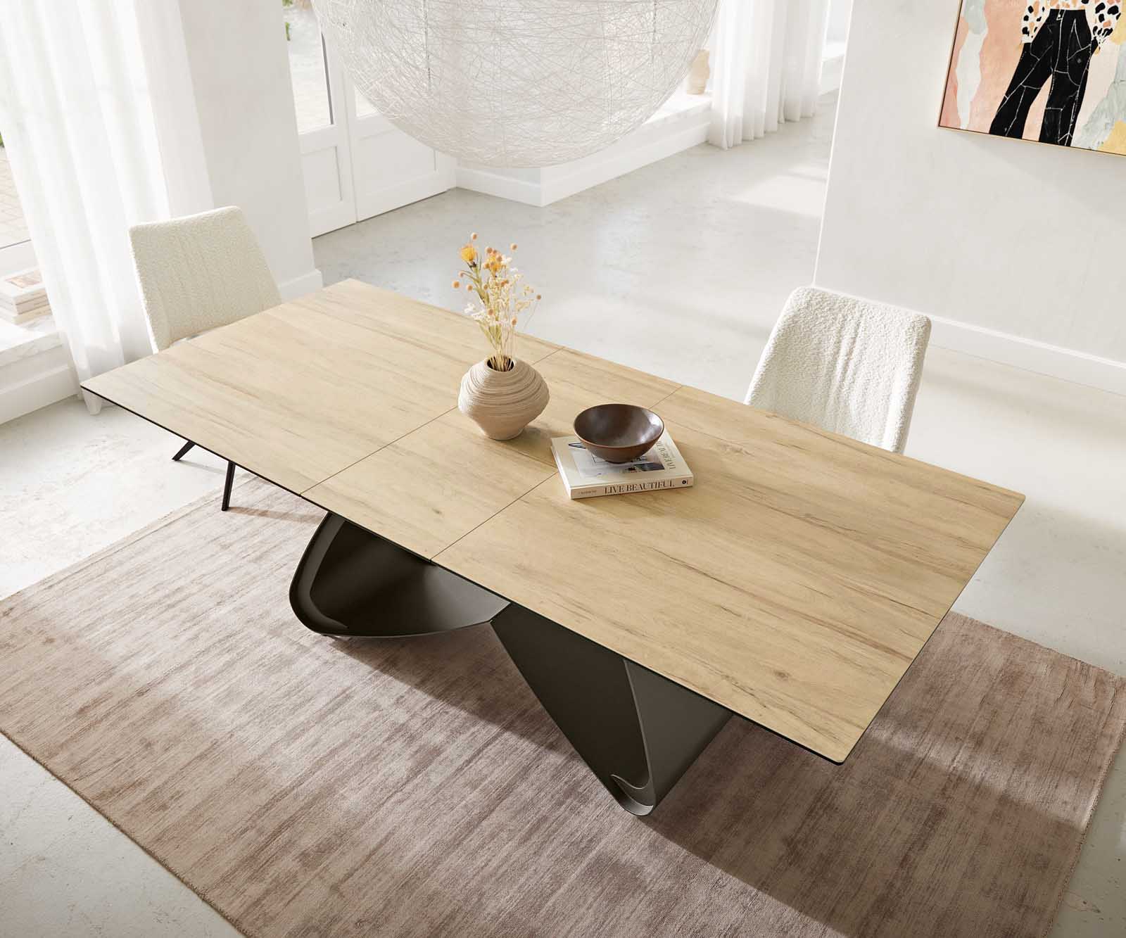 Разтегателна трапезна маса Edge 180-220х100 см Керамика  Laminam® Sabbia Цвят дъб W-образна основа Титаниев цвят 3