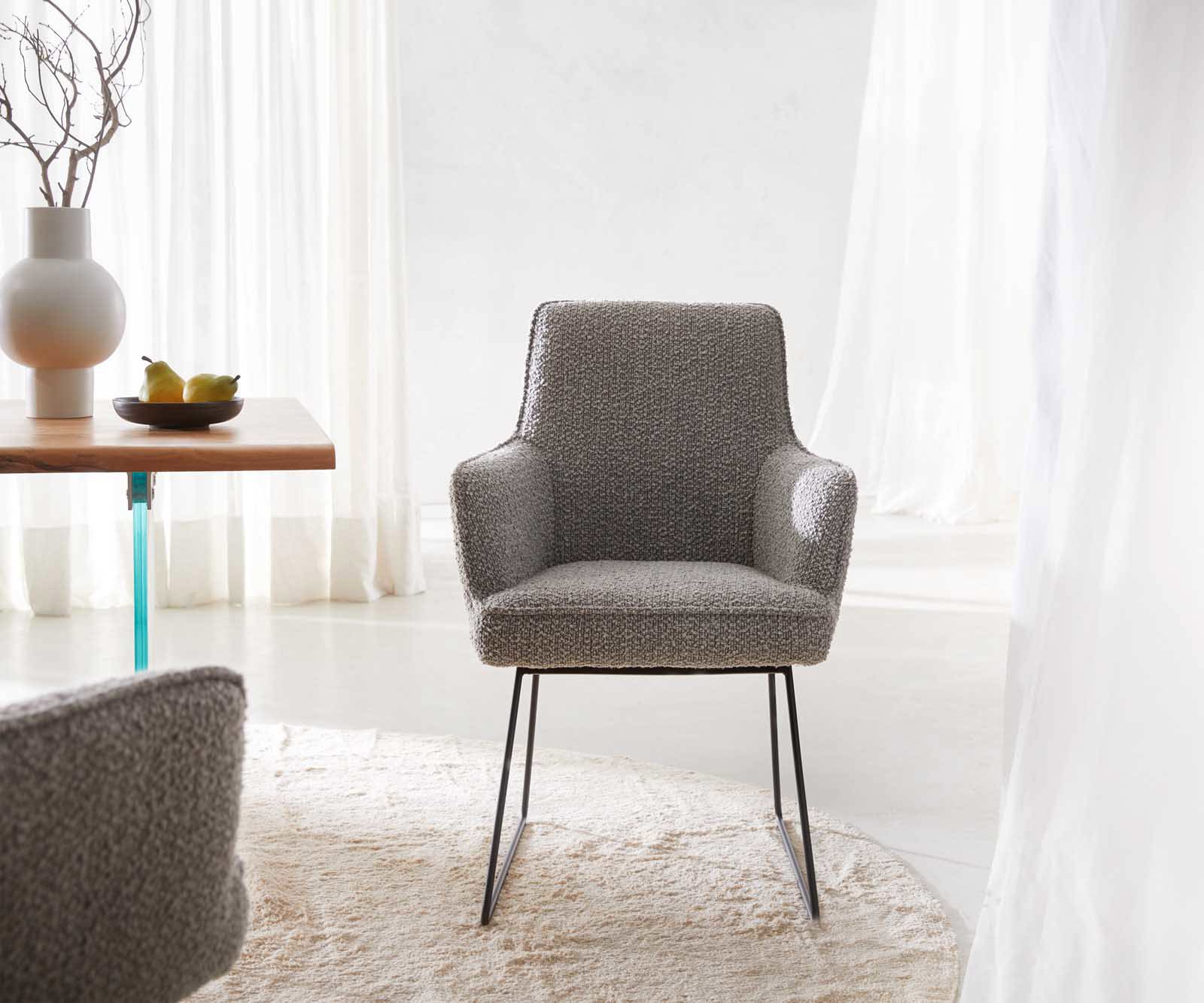 Стол Букле Сребристосив Извити крака Черни Покет пружина Heira-Flex 1 Стол Букле Сребристосив Извити крака Черни Покет пружина Heira-Flex 1