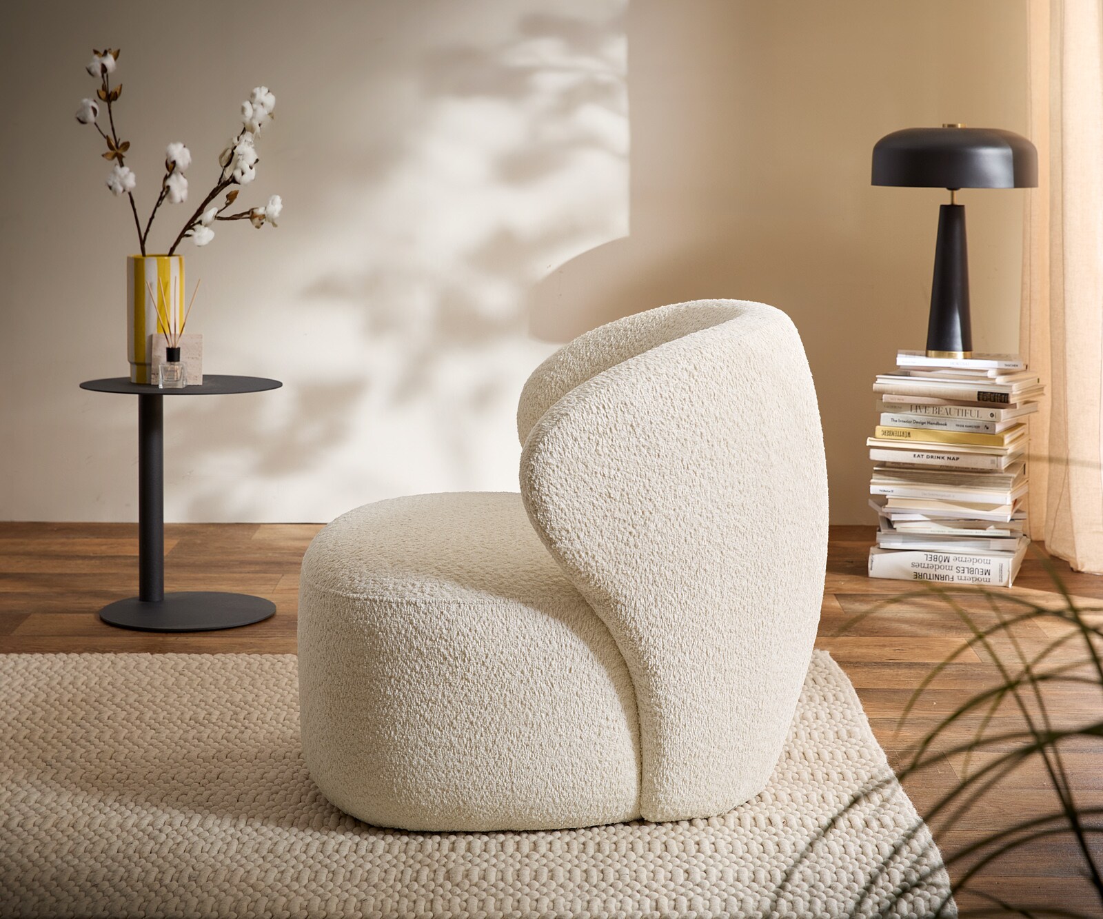 Стол за отдих Pulo 80x80 cm bouclé бял 4