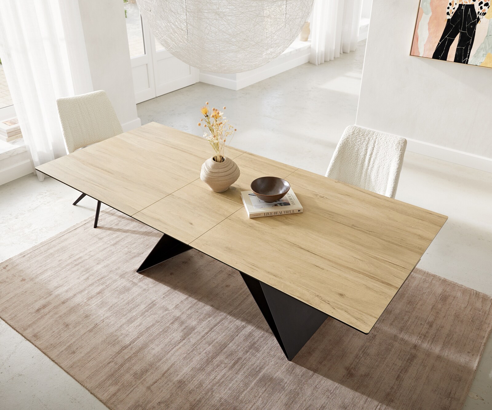 Разтегателна трапезна маса Edge 180-220х100 см Керамика Laminam® Sabbia цвят Дъб V-образна метална основа Черен 3