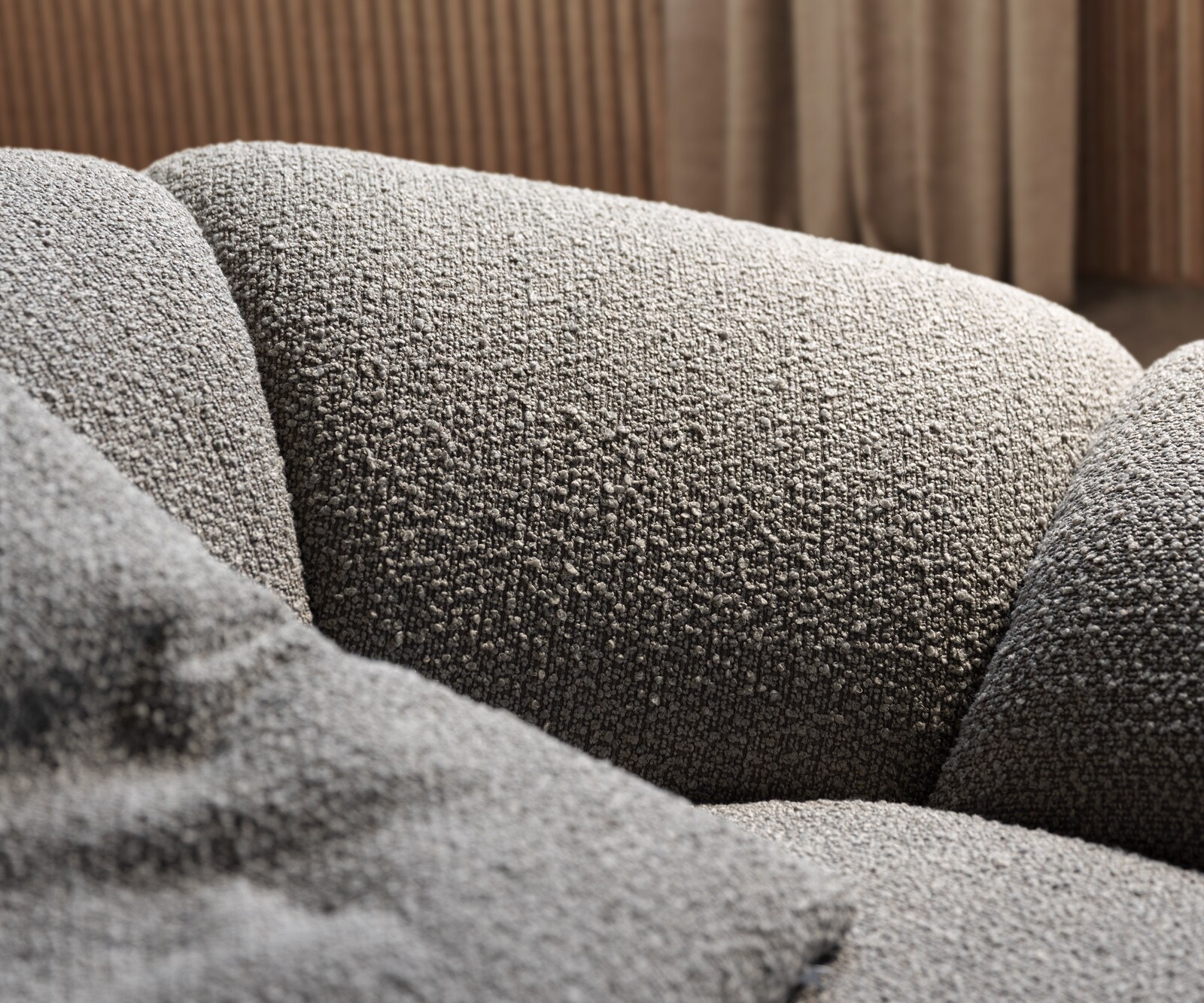 Голям диван Lunna 360x175 cm Bouclé сребристо-сив 2 възглавници 3