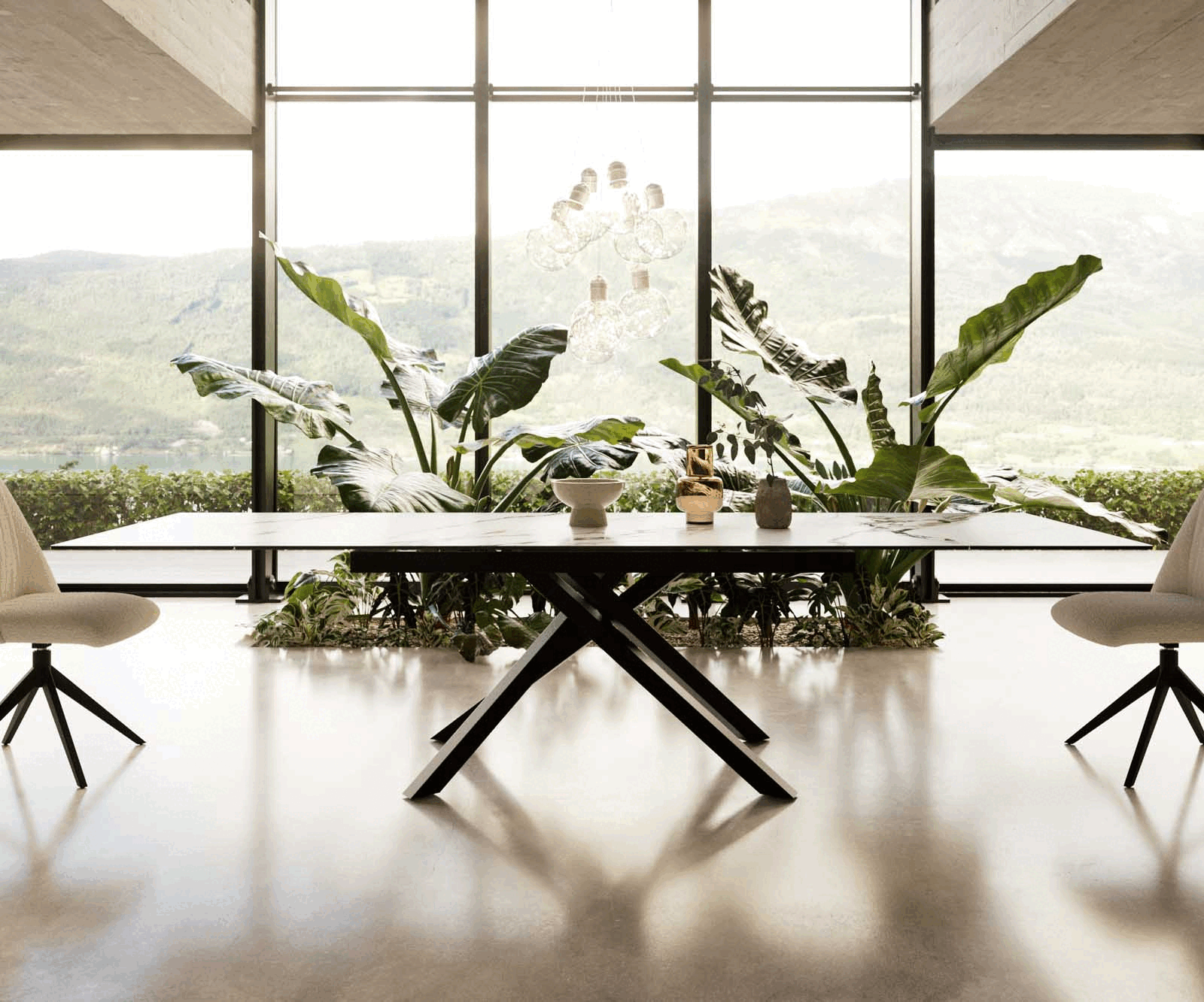 Разтегателна трапезна маса Edge 200-300x100 Керамика Calacatta Luxe Бял-Злато-Сив Кръсртовидна основа Черен 1