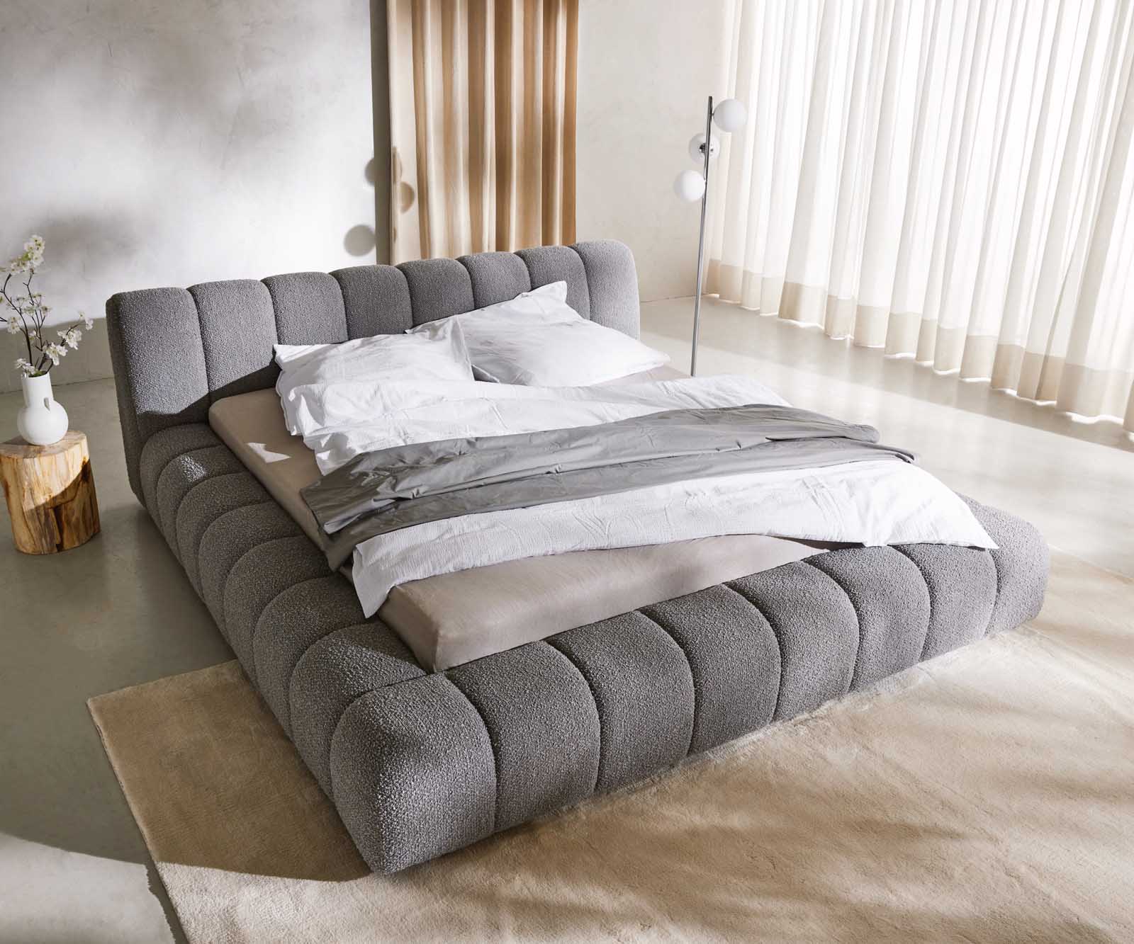 Тапицирано легло Cutio 180x200 cm Bouclé сребристо сиво 1