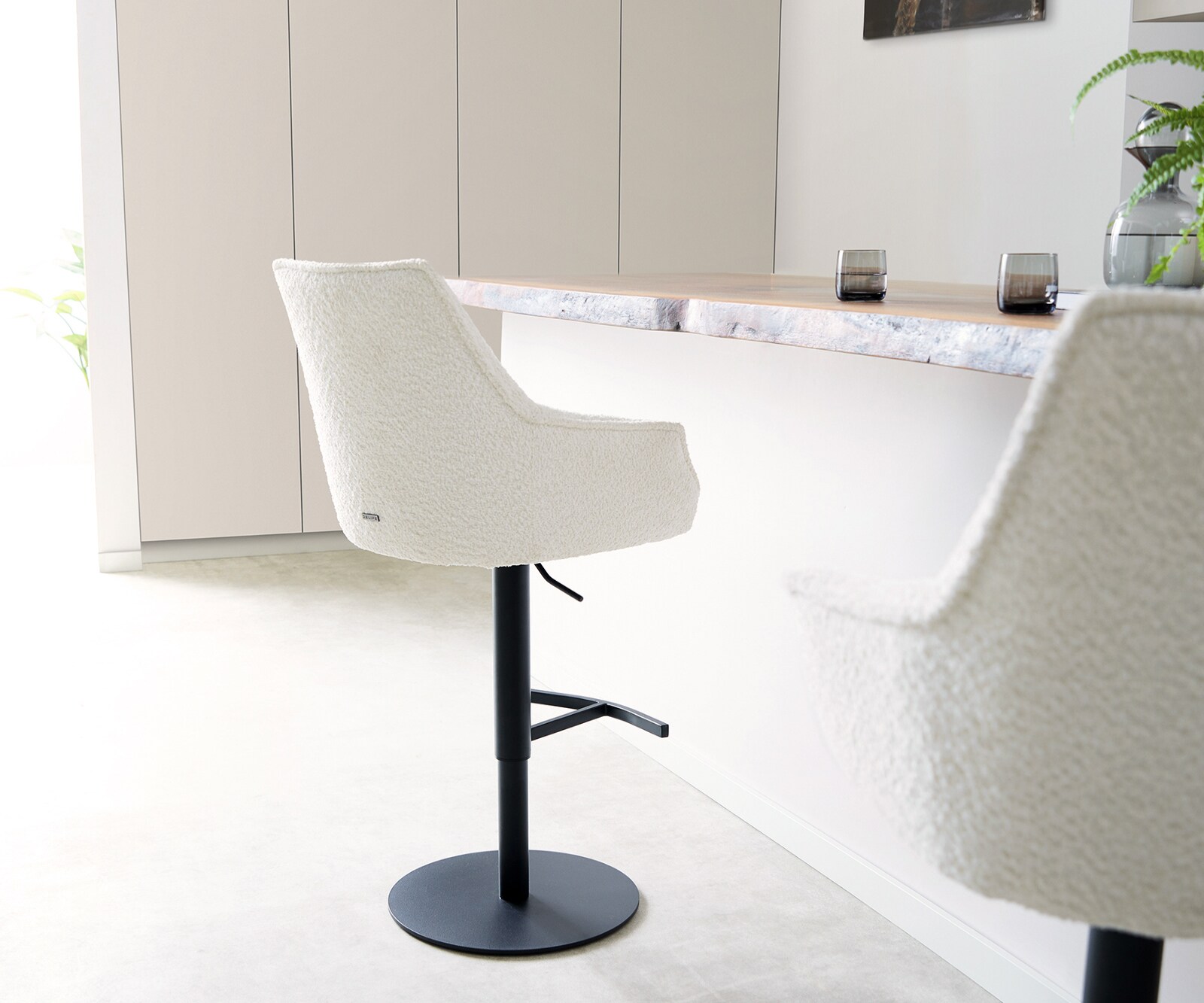 Бар стол Букле Бял Въртяща се основа с регулируема височина Метал Черни Покет пружина Alja-Flex 3