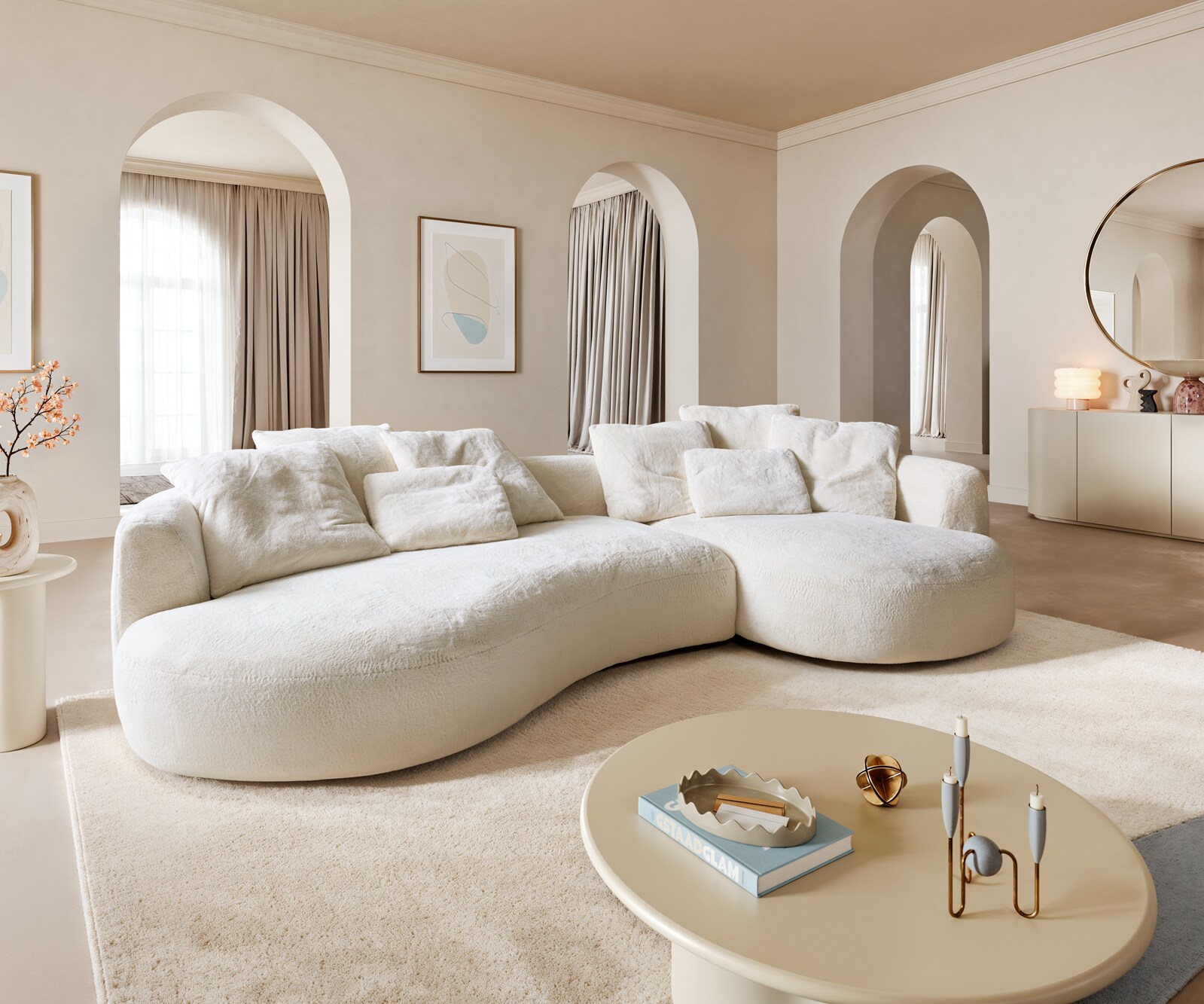 Голям диван Edina 330x170 cm плюшен кремаво-бял