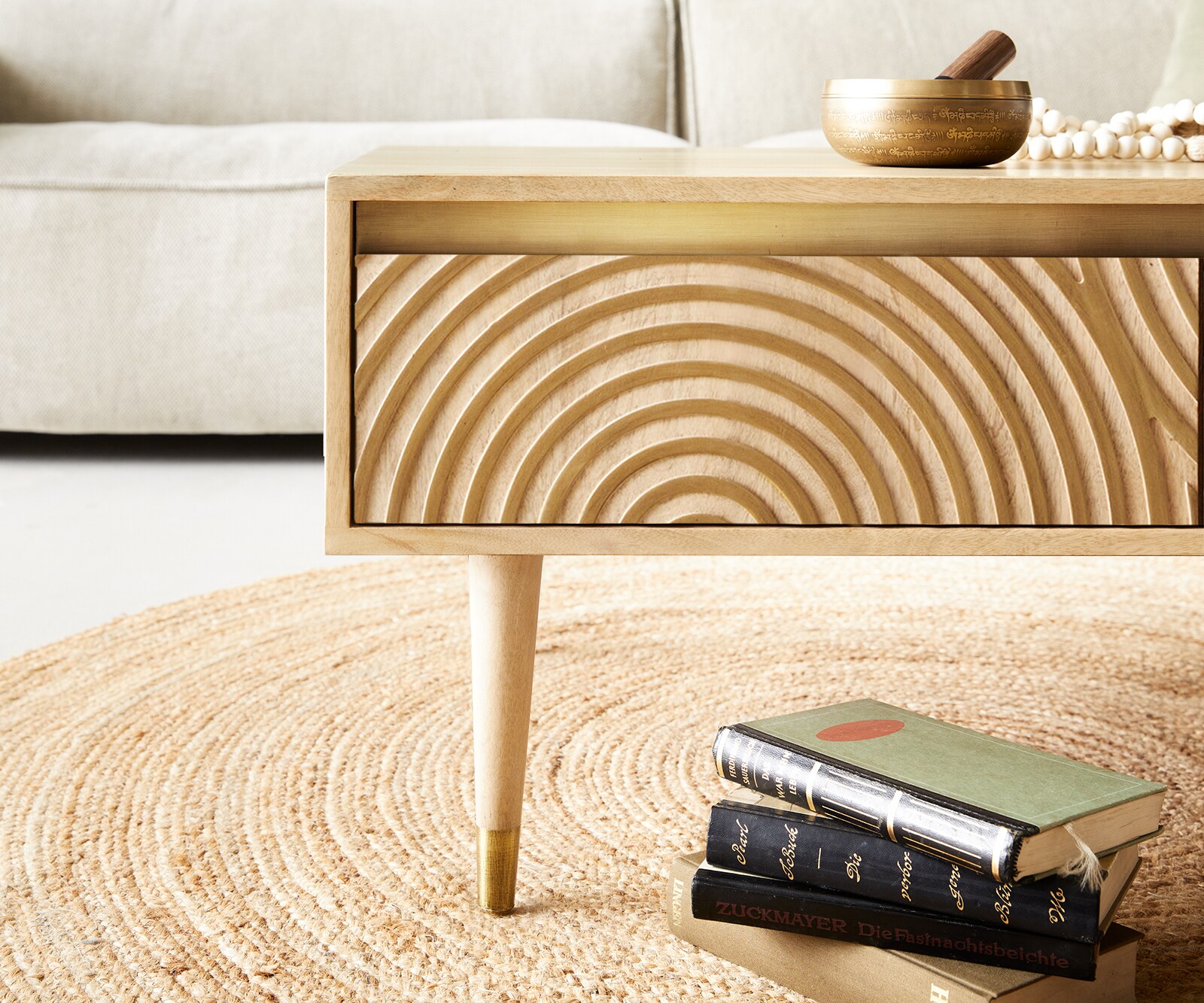 Масичка за кафе Budaya 80x60 cm манго натурална 2 чекмеджета основа кръгла 6