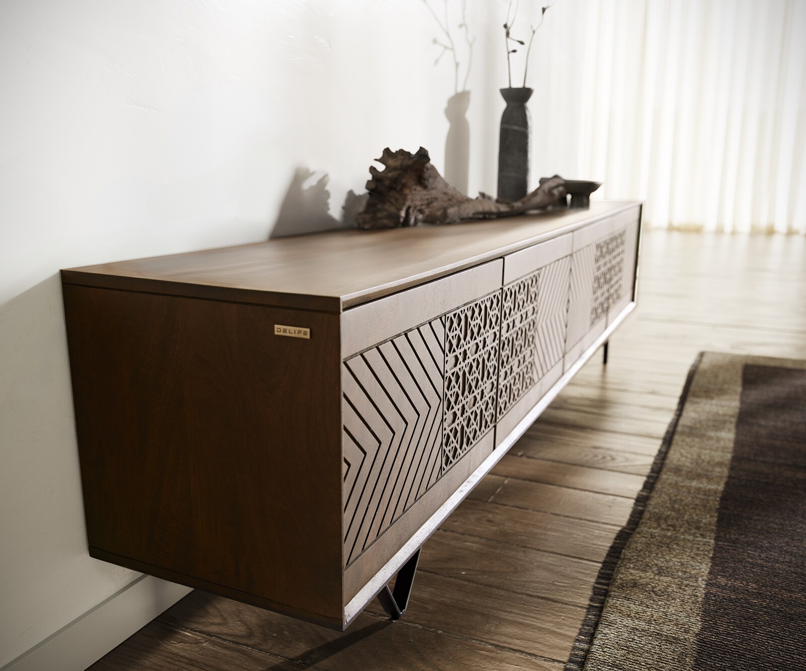 ТВ шкаф Manjula 200 см манго кафяво 4 врати V-образен метален крак черен 4