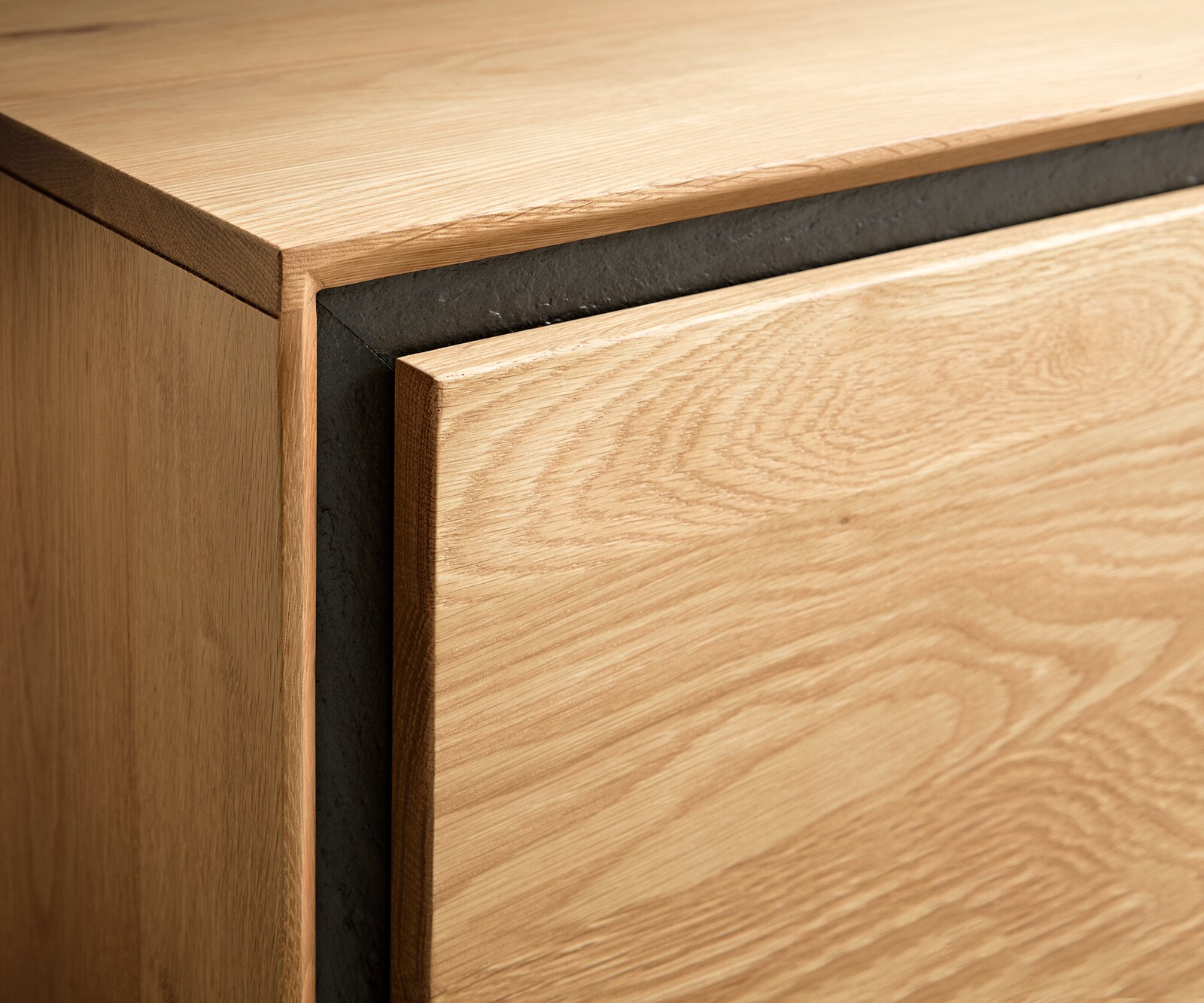 Шкаф Stonegrace 200 cm естествен дъб 4 врати квадратна основа от неръждаема стомана 5