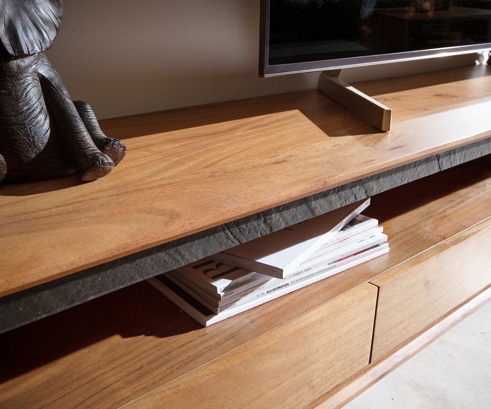 Нисък шкаф 240 cm Акация Натурал 2 Отделения 4 Чекмеджета каменен фурнир висящ Stonegrace 3 Нисък шкаф 240 cm Акация Натурал 2 Отделения 4 Чекмеджета каменен фурнир висящ Stonegrace 3