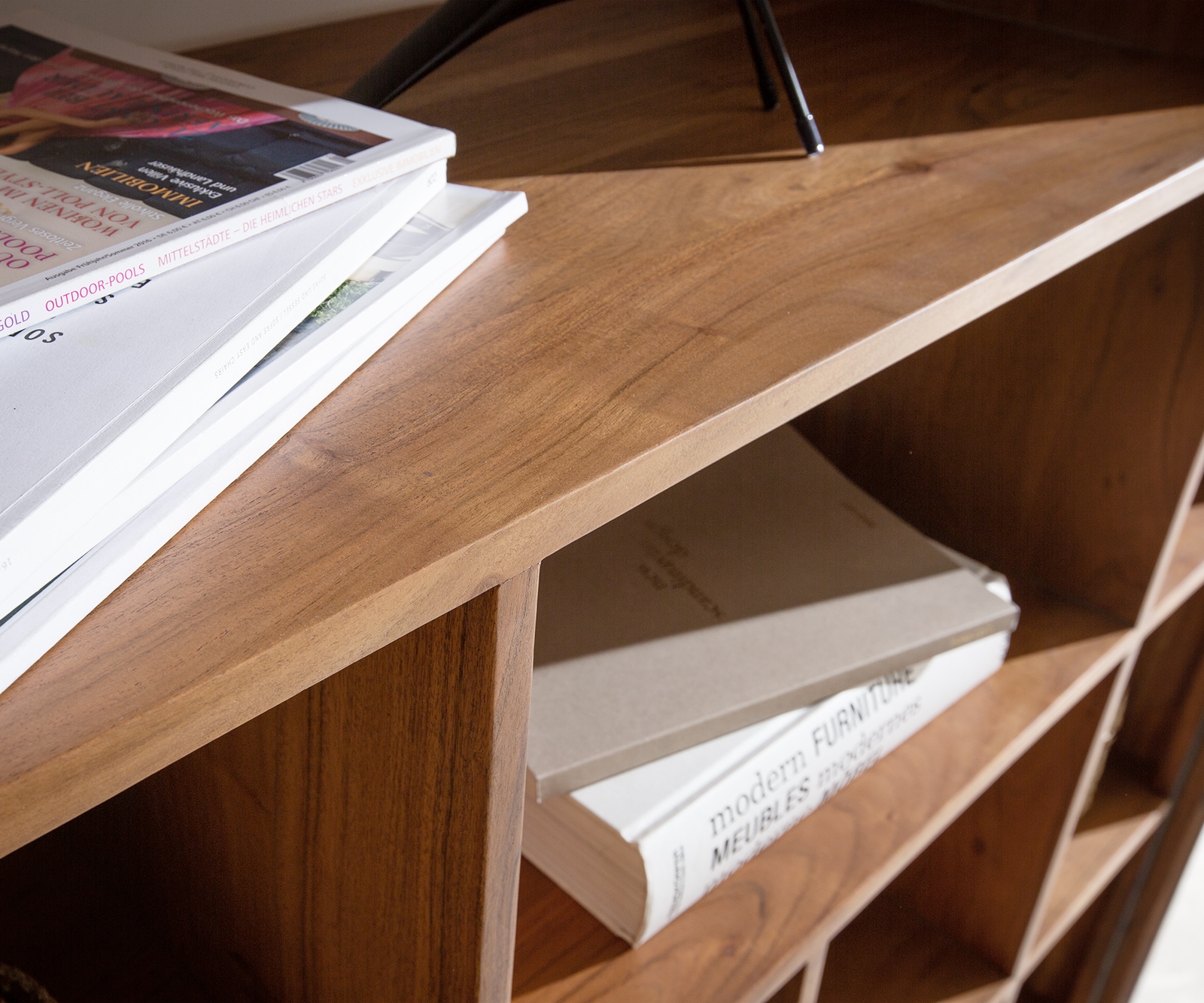 Висок шкаф 115x150 Акация Натурал 12 Отделения каменен фурнир V-Крак Stonegrace 4 Висок шкаф 115x150 Акация Натурал 12 Отделения каменен фурнир V-Крак Stonegrace 4