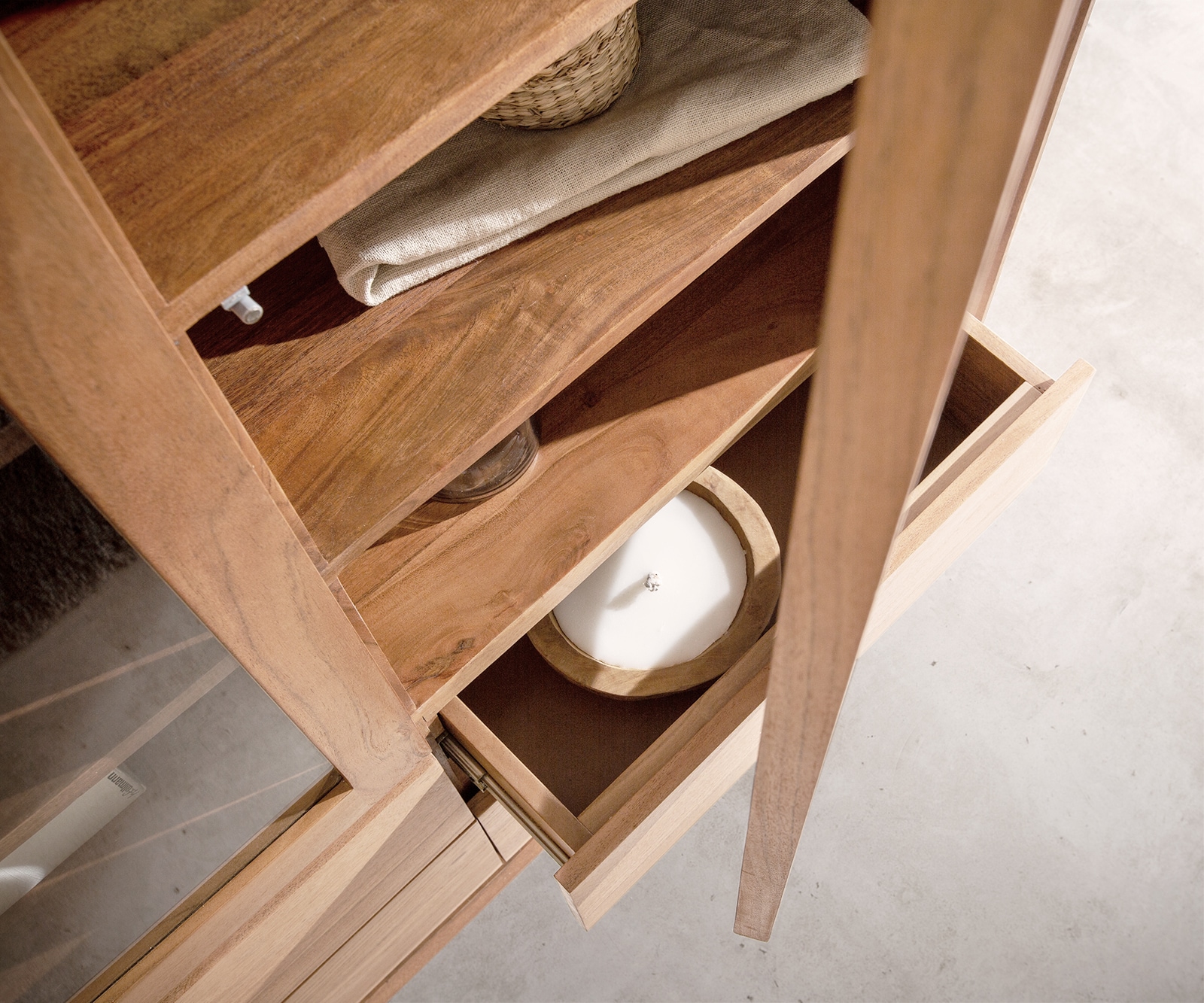 115x150 Акация Натурал 2 Врати 4 Чекмеджета каменен фурнир V-Крак Stonegrace 4  115x150 Акация Натурал 2 Врати 4 Чекмеджета каменен фурнир V-Крак Stonegrace 4