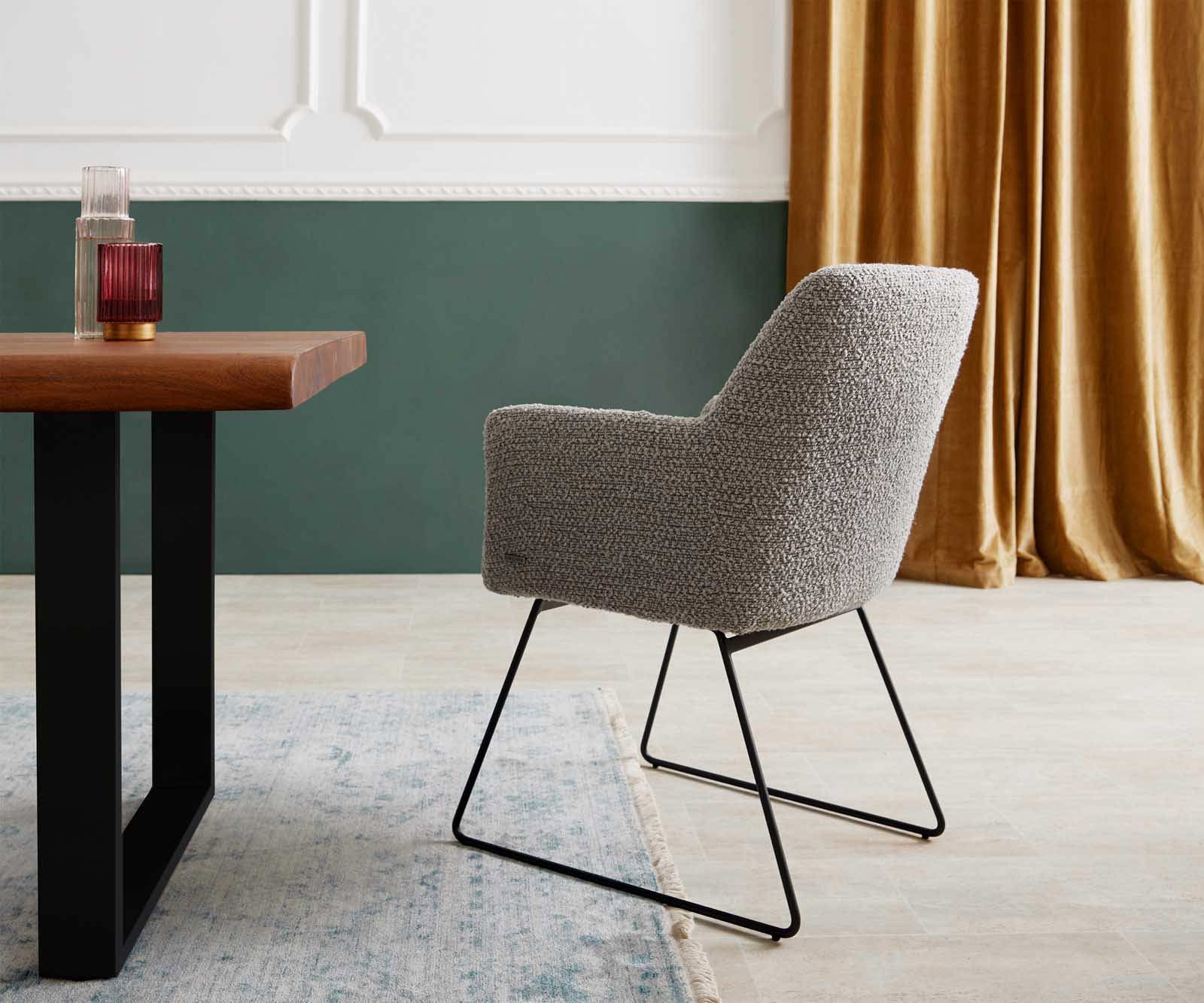 Стол Букле Сребристосив Извити крака Черни Покет пружина Xana-Flex 4 Стол Букле Сребристосив Извити крака Черни Покет пружина Xana-Flex 4