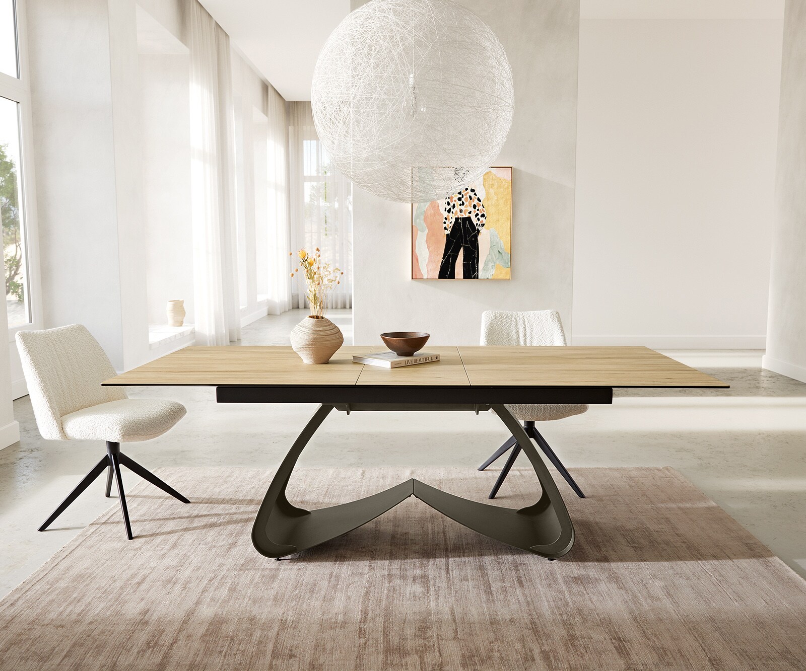 Разтегателна трапезна маса Edge 180-220х100 см Керамика  Laminam® Sabbia Цвят дъб W-образна основа Титаниев цвят