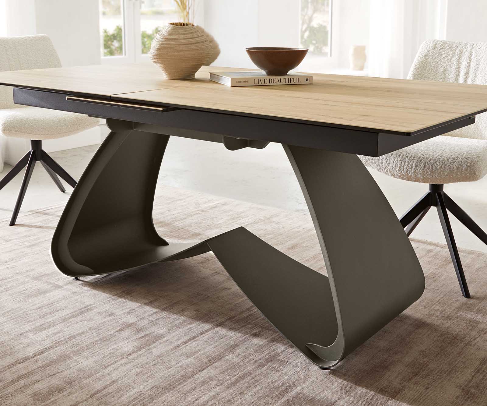 Разтегателна трапезна маса Edge 180-220х100 см Керамика  Laminam® Sabbia Цвят дъб W-образна основа Титаниев цвят 6