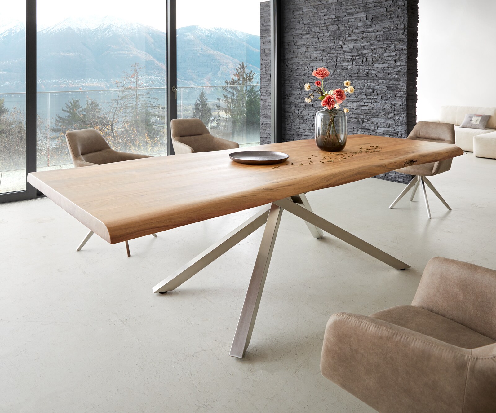Трапезна маса Edge 260x100 XL от естествена акация, с кръстообразна рамка, правоъгълна, от неръждаема стомана, с естествени ръбове