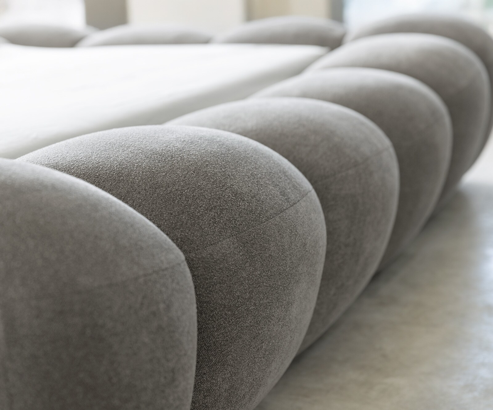 Тапицирана рамка за легло Perlla 180x200 cm текстурирана тъкан меко сиво 6