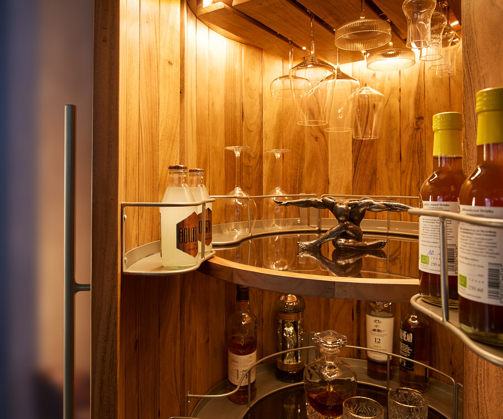 Бар шкаф Tulsa 80x190 см акация, естествено LED осветление, Шкаф за вино 6