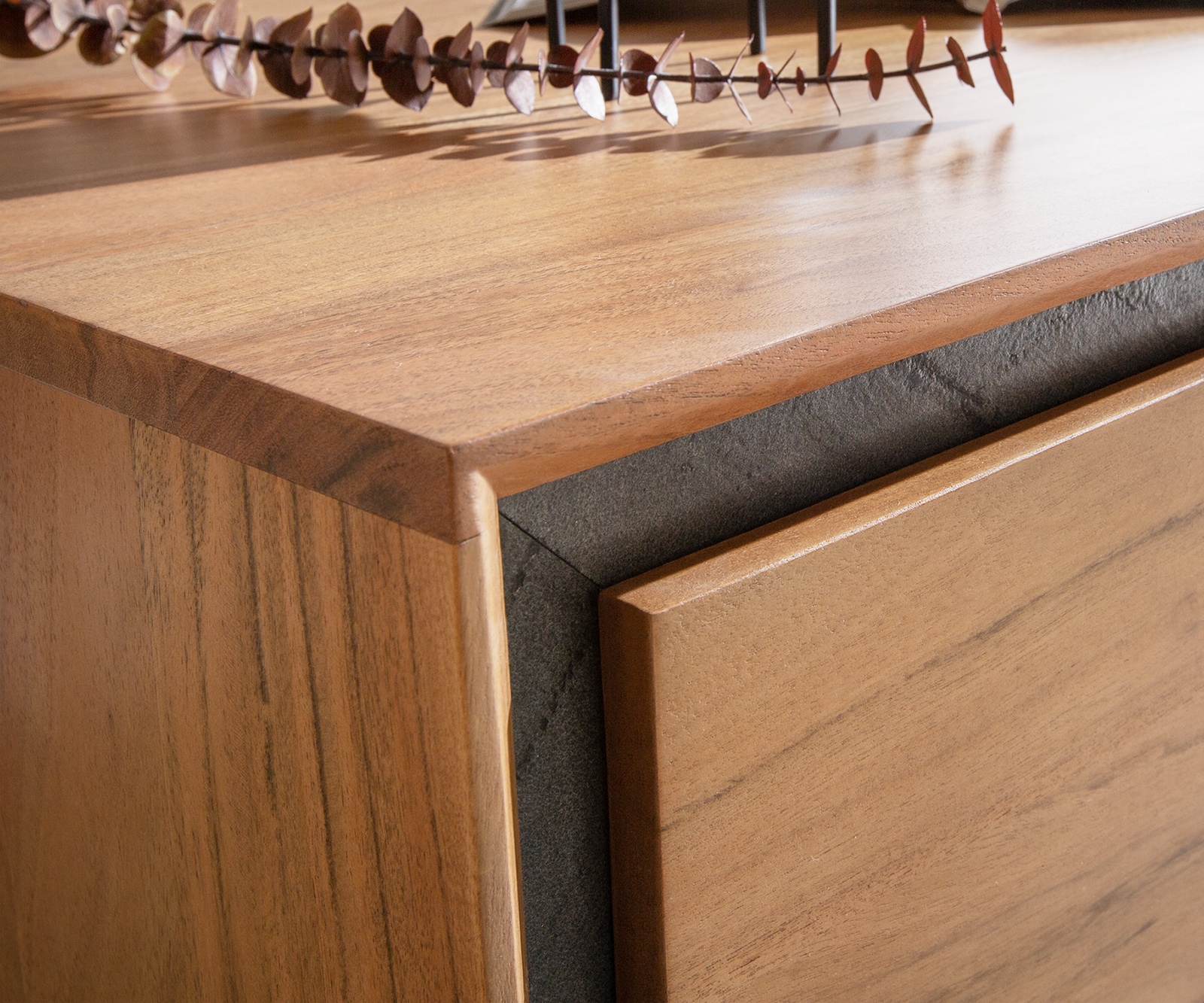 Бюфет 145 cm Акация Натурал 3 Врати 1 Рафт каменен фурнир V-Крак Stonegrace 5 Бюфет 145 cm Акация Натурал 3 Врати 1 Рафт каменен фурнир V-Крак Stonegrace 5