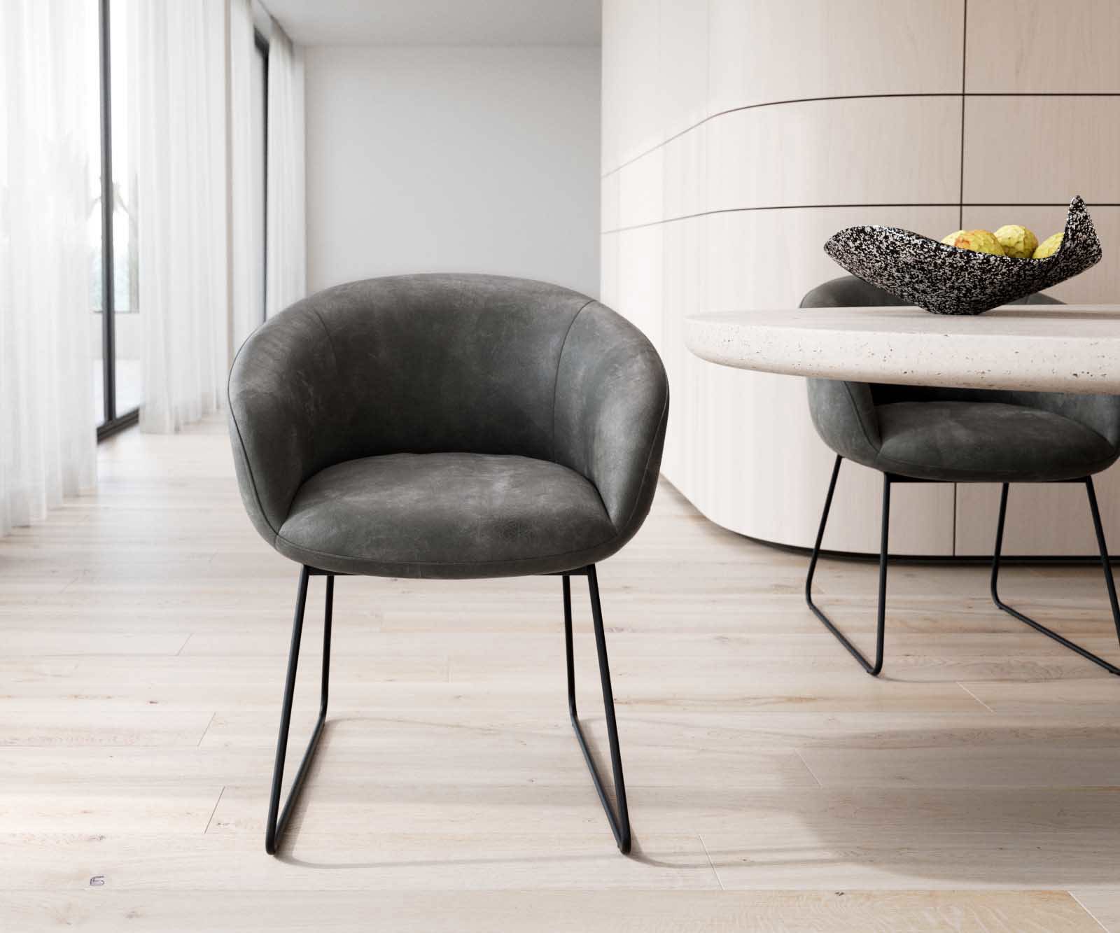 Трапезен стол с подлакътници Антрацит Винтидж Извити крака Черен Покет пружина Vinka-Flex 1 Трапезен стол с подлакътници Антрацит Винтидж Извити крака Черен Покет пружина Vinka-Flex 1