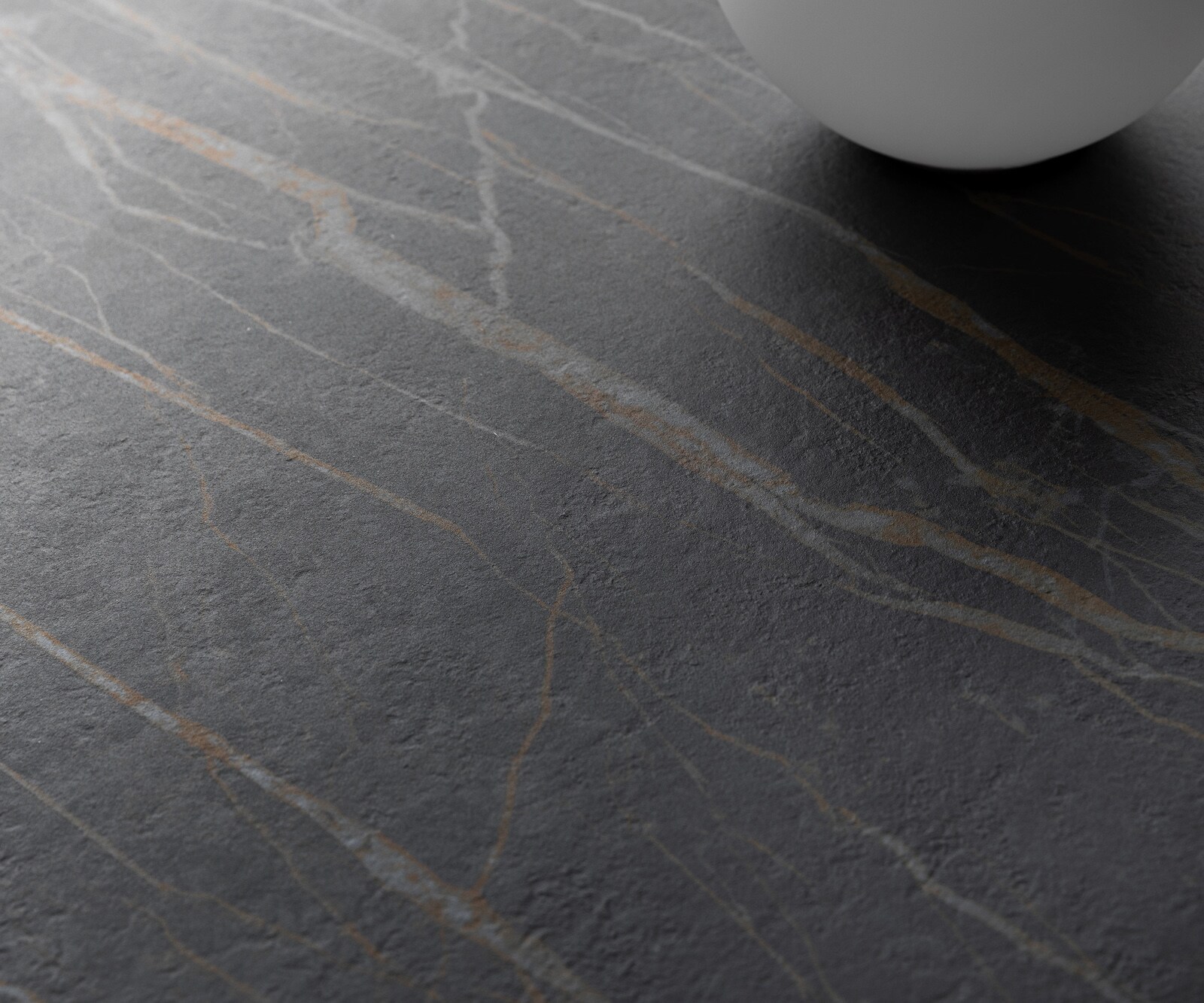 Масичка за кафе Edge Boot 90x90 cm керамика Laminam® Noir Desir Brown Conis Metallic Silver 4