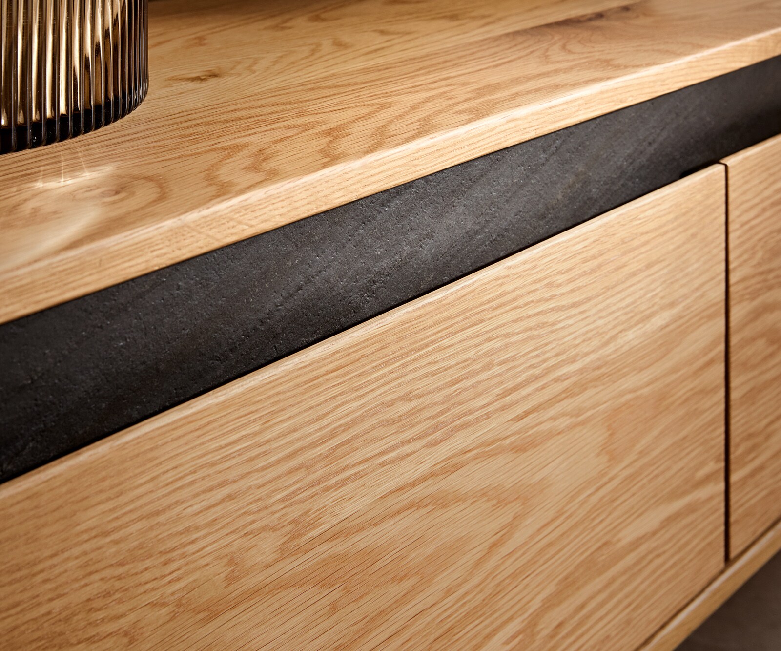 ТВ шкаф Stonegrace 240 cm естествен дъб 4 врати основа овал метал черен 6