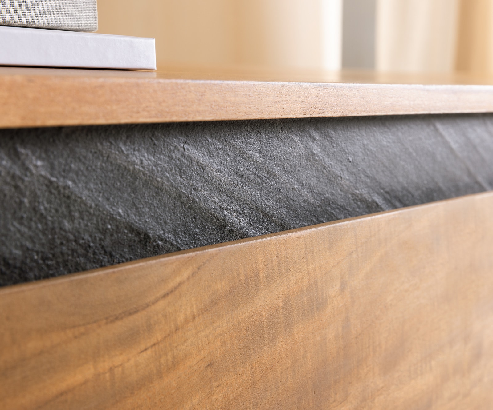 Дизайнерски-Нисък шкаф 200 cm Акация Натурал каменен фурнир 4 чекмеджета Stonegrace 5 Дизайнерски-Нисък шкаф 200 cm Акация Натурал каменен фурнир 4 чекмеджета Stonegrace 5