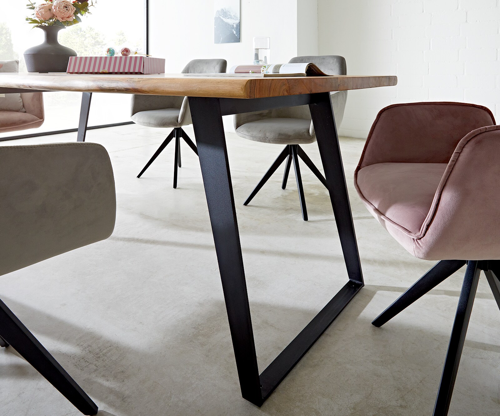 Маса 200x100 Акация Натурал Метал под ъгъл Edge 6 Маса 200x100 Акация Натурал Метал под ъгъл Edge 6