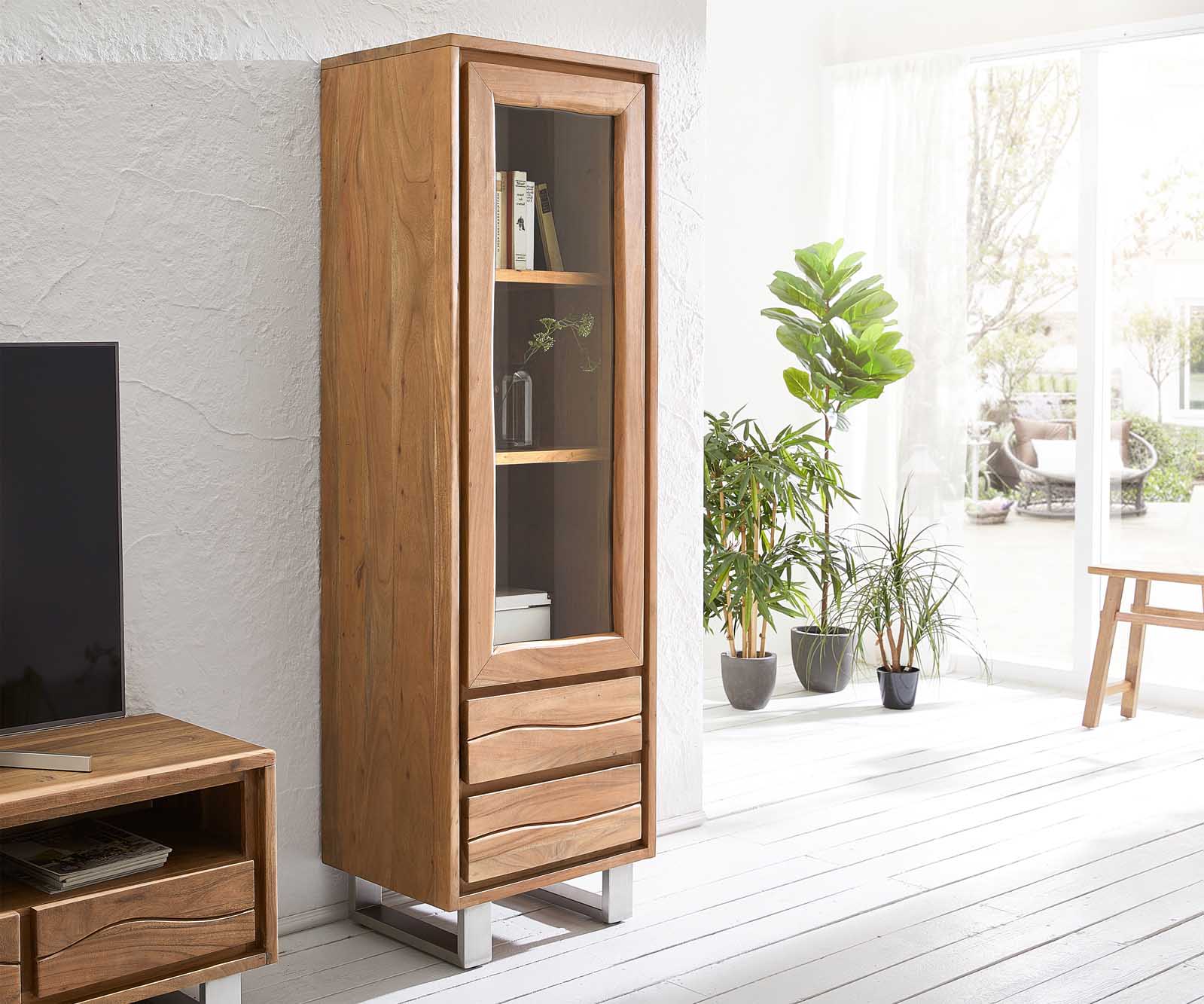Highboard Live-Edge Glasvitrine Massivholz Edelstahl Füße 1
