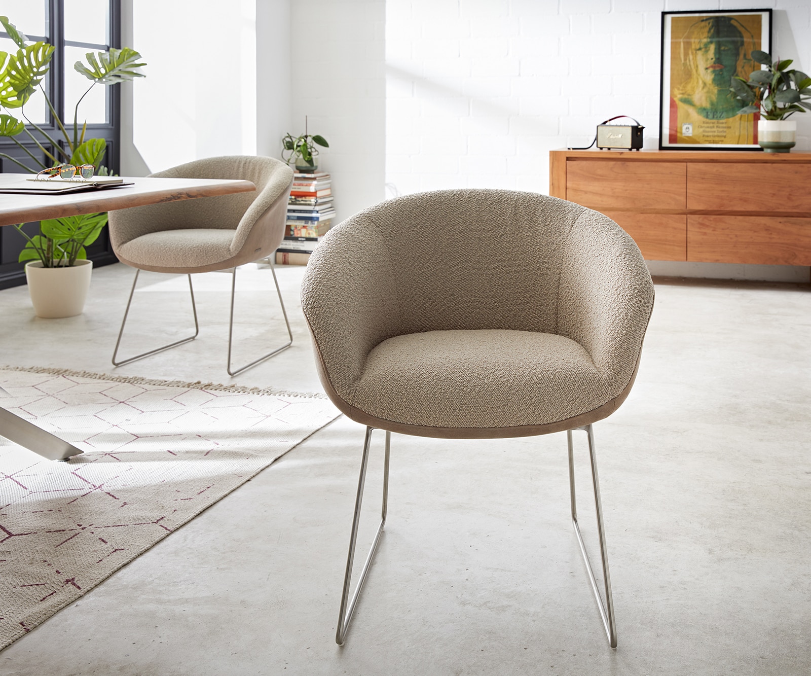 Трапезен стол с подлакътници Комбинация дамаски Сиво-Кафяв Извити крака Неръждаема стомана Покет пружина Vinka-Flex 1 Трапезен стол с подлакътници Комбинация дамаски Сиво-Кафяв Извити крака Неръждаема стомана Покет пружина Vinka-Flex 1