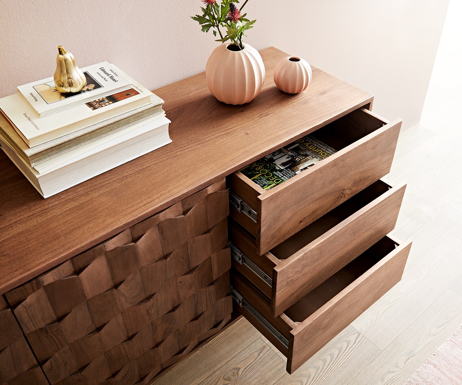 Шкаф бюфет Fevo 175 cm, 2 Врати, 3 Чекемедже, Г-Крак, Масив акация, Кафяв 4