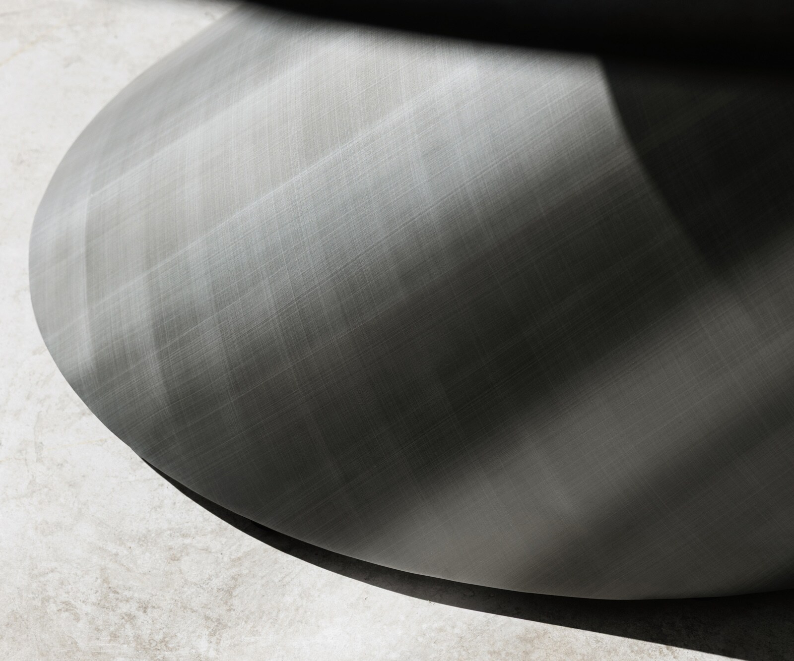 Трапезна маса Edge Boot 240x120 Керамичен ламинат® Emperador Extra Lucidato Тъмно кафяво Cono Metallic Silver 5