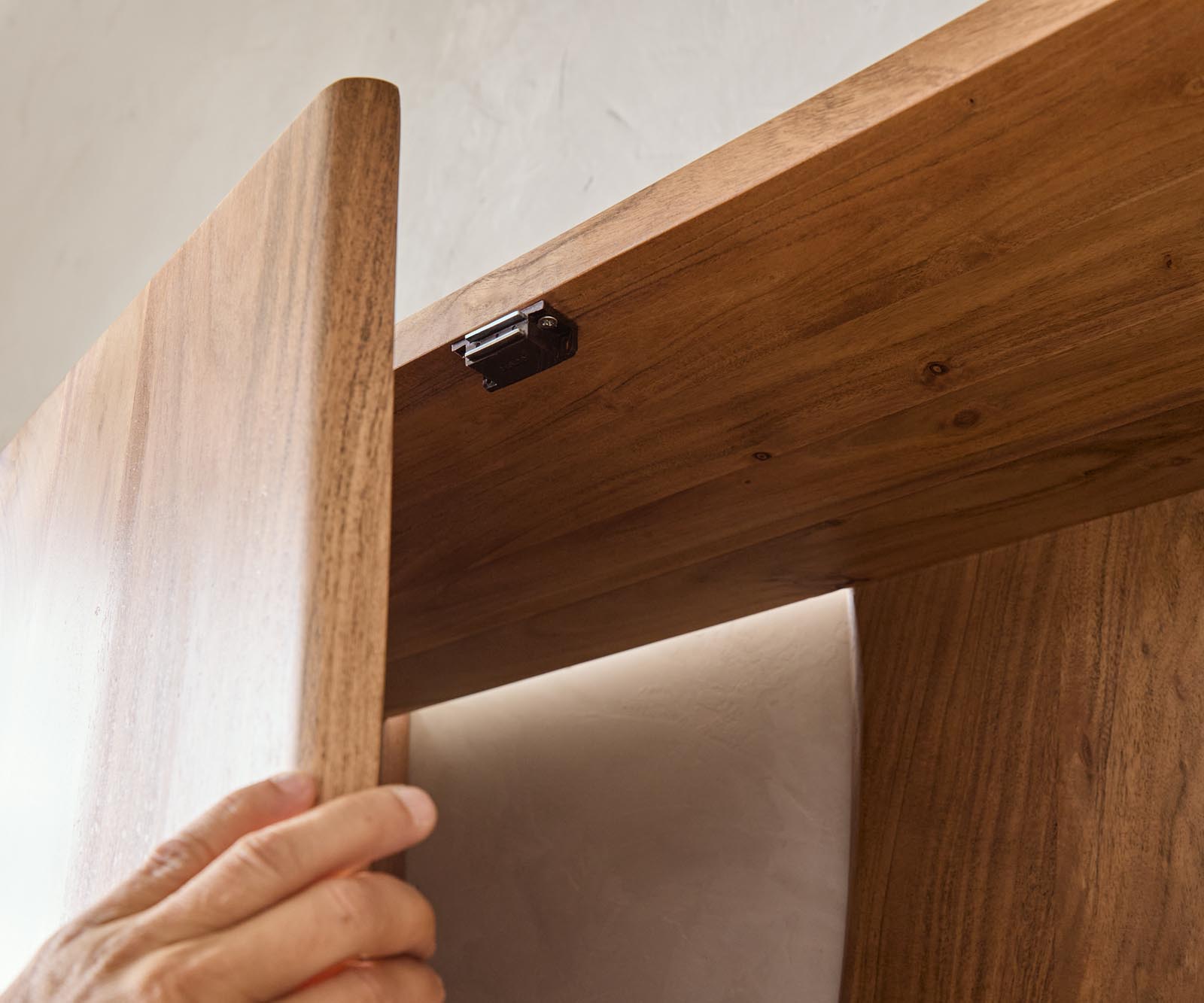 Рафт Live-Edge 140x195 cm естествена акация 2 вратички 6