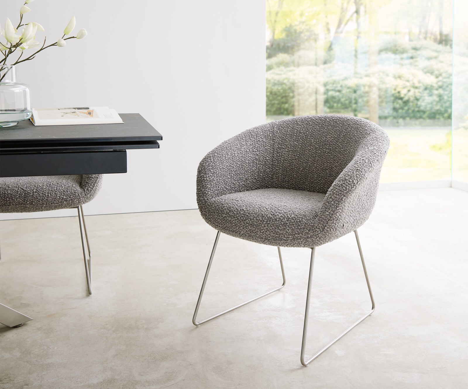 Трапезен стол с подлакътници Букле СребристСив Извити крака Неръждаема стомана Покет пружина Vinka-Flex 1