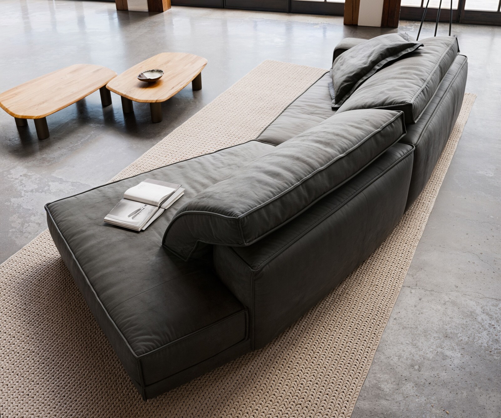 Голям диван Snoosh 400x150 cm микрофибър черен реколта Recamiere дясно 4