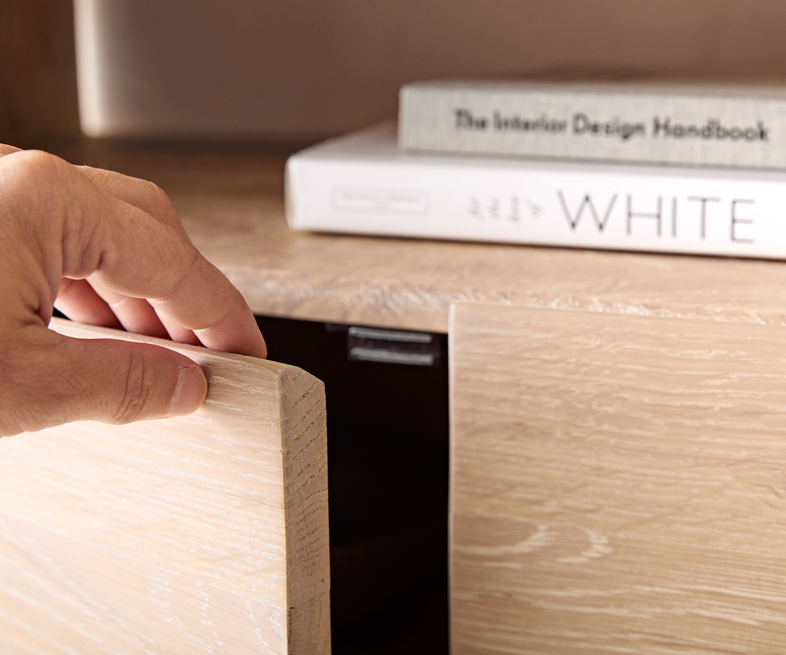 Бюфет Assuan 175 cm Варовиков дъб 4 врати 1 отделение 5