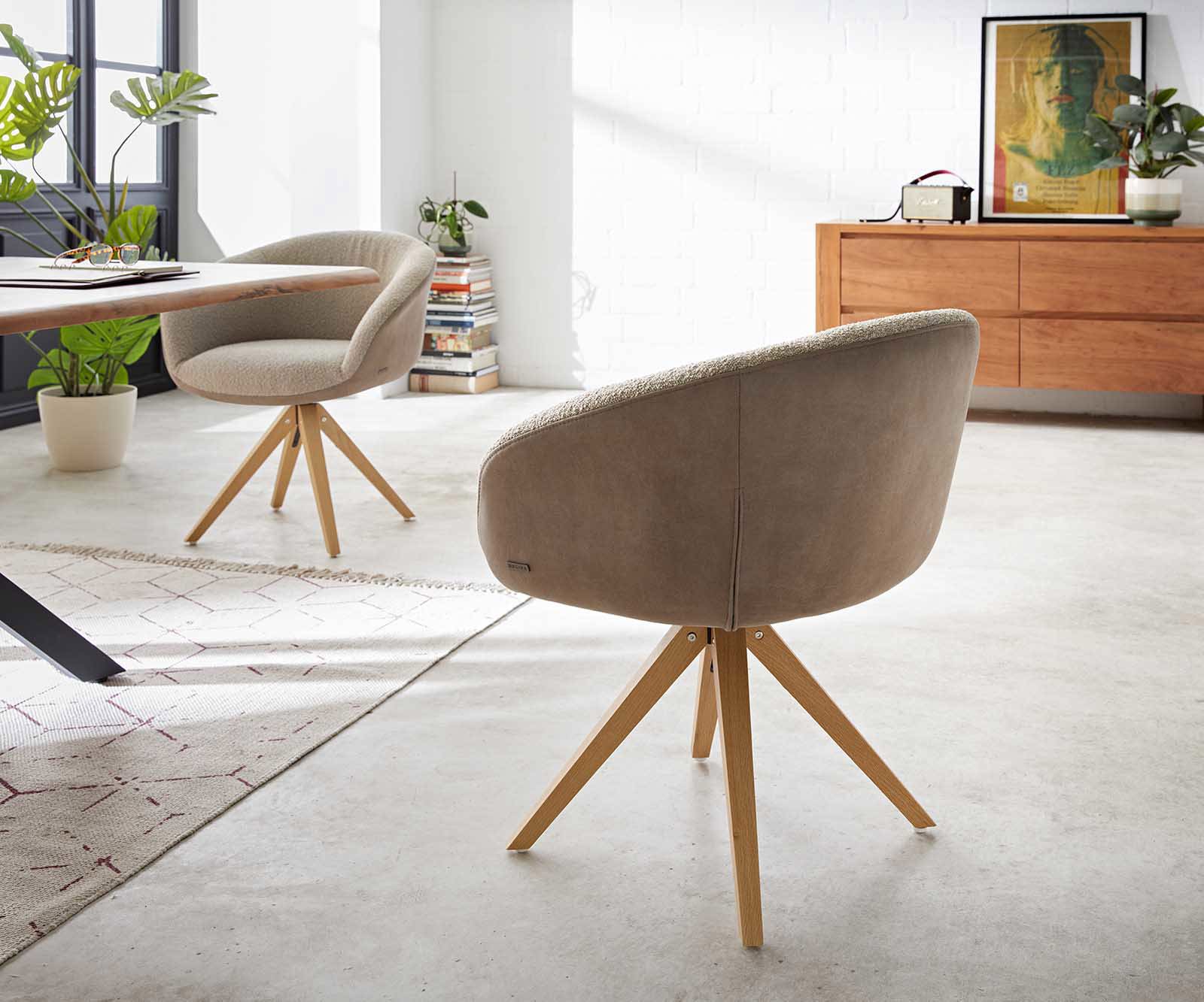 Врътящ се стол с подлакътници Комбинация от дамаски Сиво-Кафяв Дървена рамка  Натурал 180° въртящ се Покет пружина Vinka-Flex 5 Врътящ се стол с подлакътници Комбинация от дамаски Сиво-Кафяв Дървена рамка  Натурал 180° въртящ се Покет пружина Vinka-Flex 5