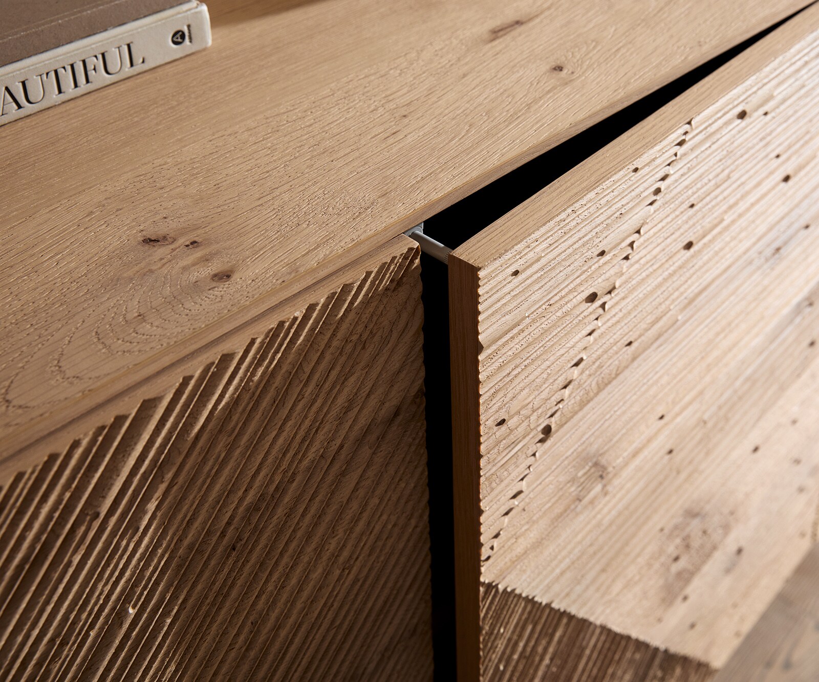 Шкаф Tereos 200 cm естествен дъб 3D ефект 4 врати ъглова основа матирана неръждаема стомана 4