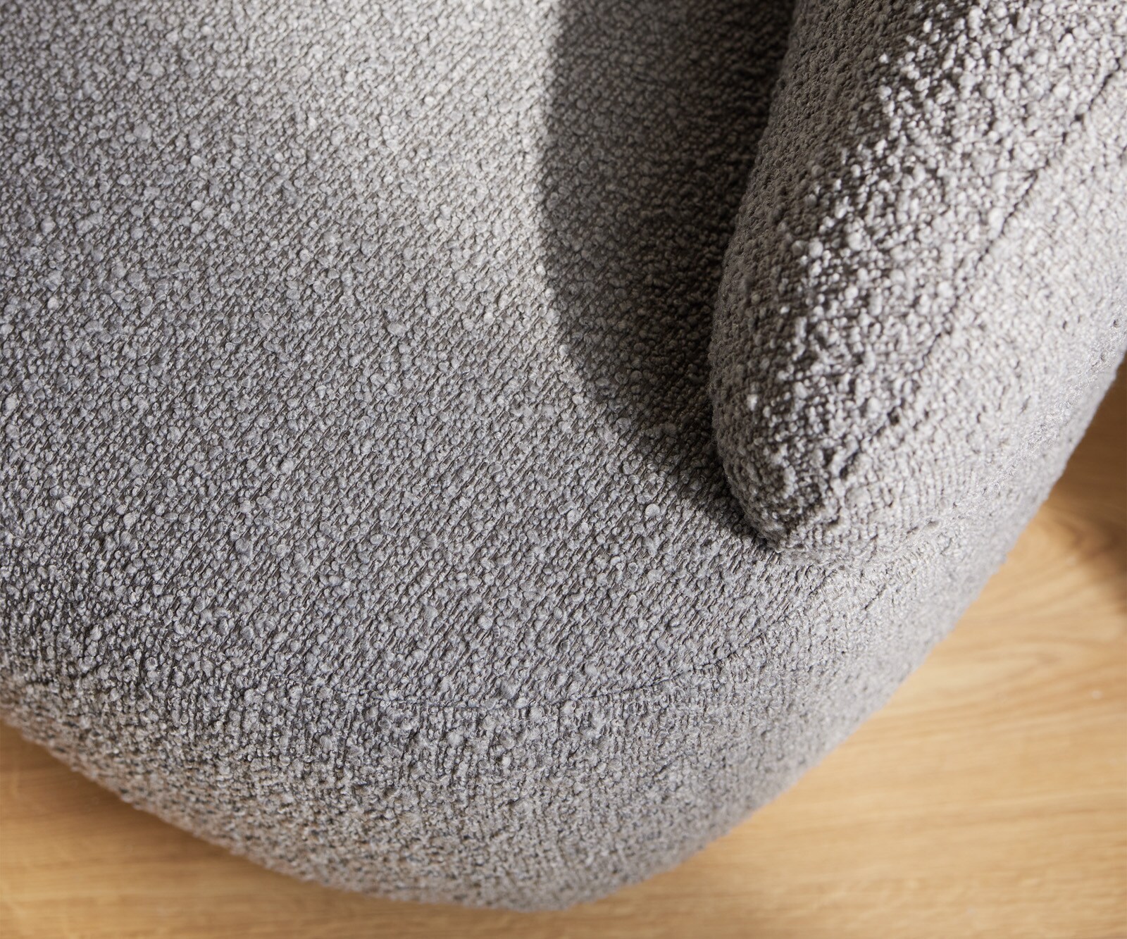 Кресло за отдих Nova 88x88 cm bouclé сребристо сив 5