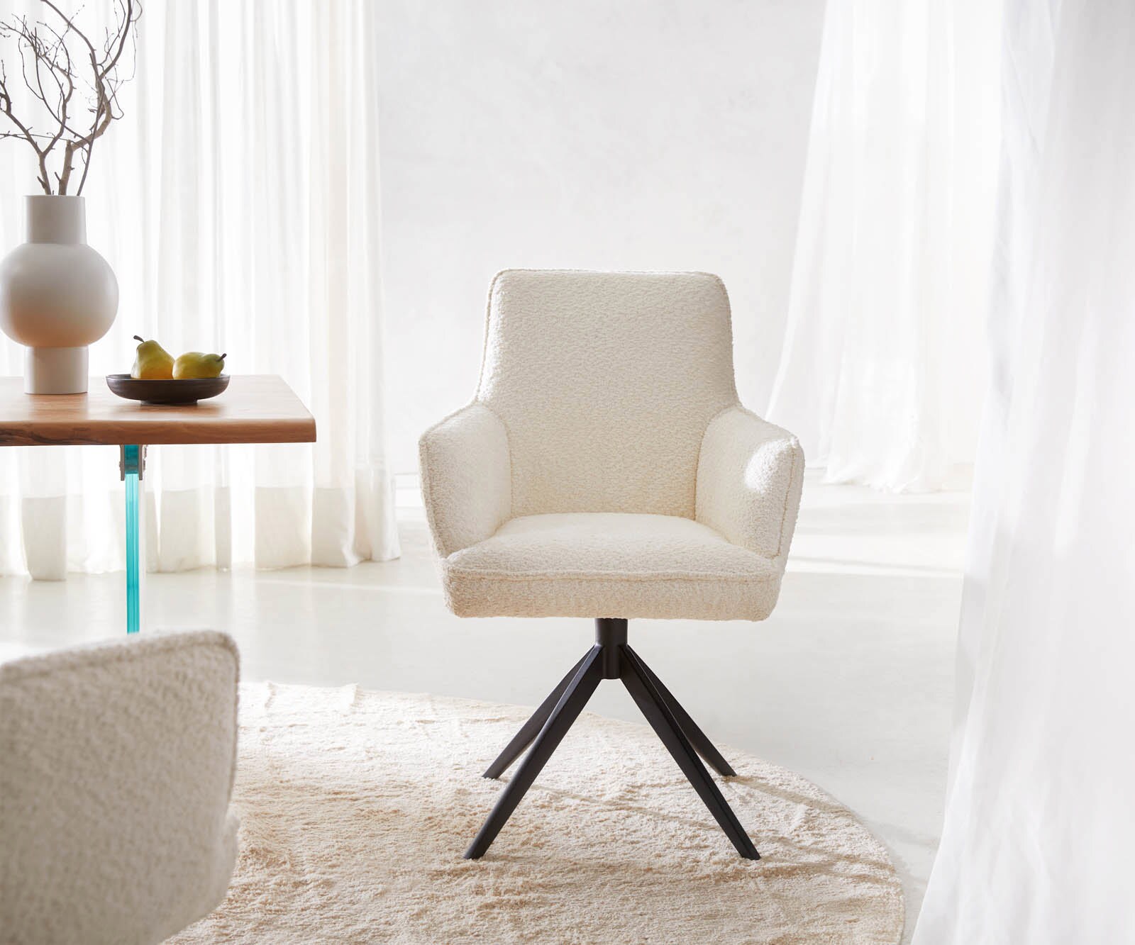 Врътящ се стол с подлакътници Букле Бял Конус крак плосък Черен 360° въртящ се Покет пружина Heira-Flex 1 Врътящ се стол с подлакътници Букле Бял Конус крак плосък Черен 360° въртящ се Покет пружина Heira-Flex 1