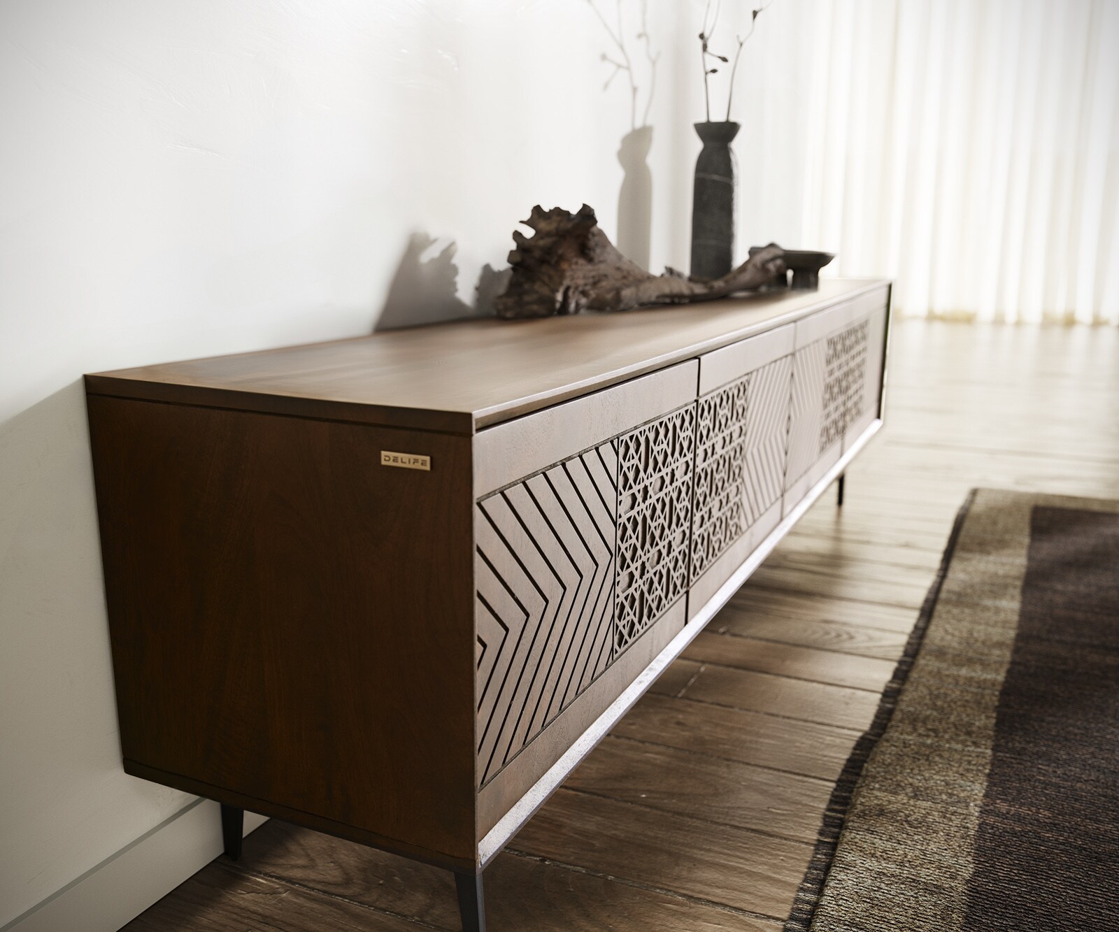 ТВ шкаф Manjula 200 см манго кафяво 4 врати ъглова основа метална черна 5