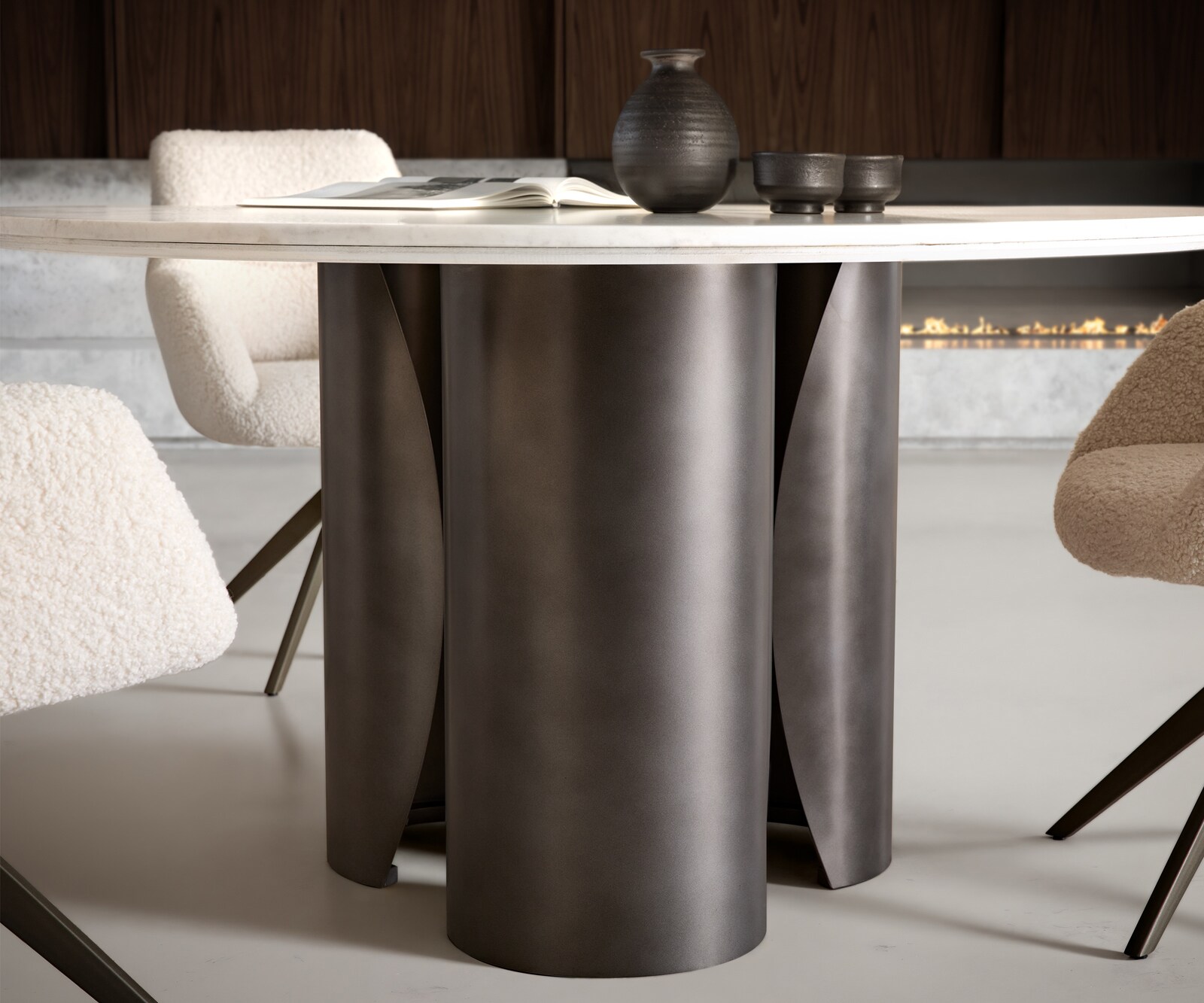 Трапезна маса Adenza Round 140x140 cm Marble White Metal Silver Fusion Finish 3