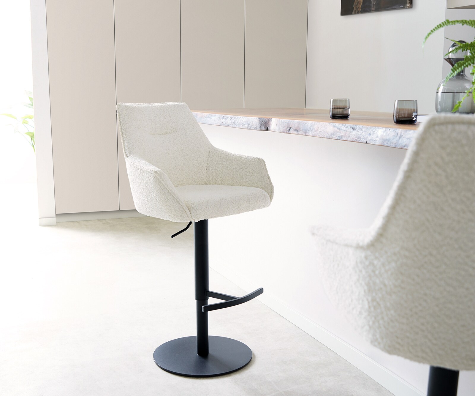 Бар стол Букле Бял Въртяща се основа с регулируема височина Метал Черни Покет пружина Alja-Flex 1