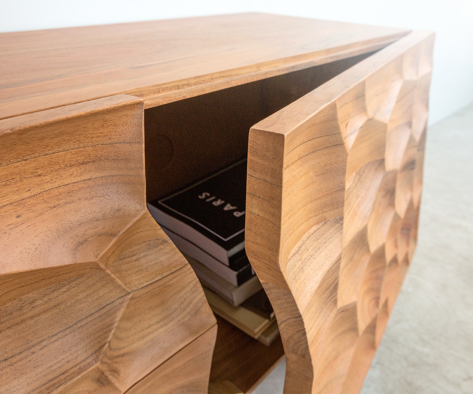 ТВ шкаф 175 cm Акация Натурал 2 Врати 2 Чекмеджета Крак висящ Метал Черен 3D-Front Solu 3 ТВ шкаф 175 cm Акация Натурал 2 Врати 2 Чекмеджета Крак висящ Метал Черен 3D-Front Solu 3