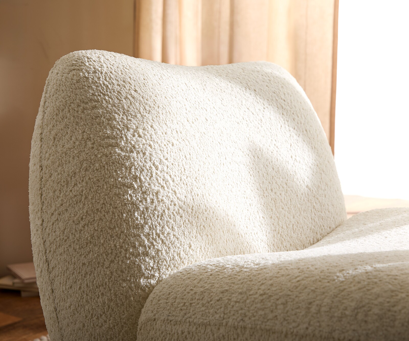 Стол за отдих Zena 75x85 cm Bouclé White 5