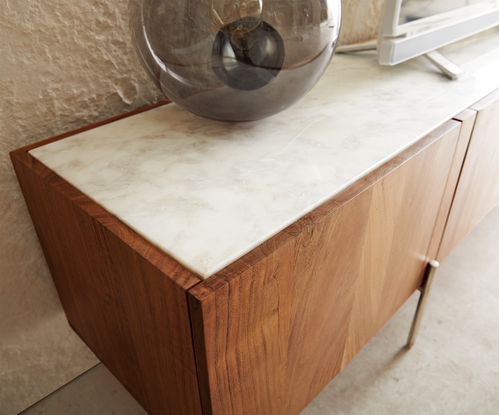 ТВ шкаф 220 cm Акация Натурал 4 Врати Мрамор крака Неръждаема стомана Secara 3