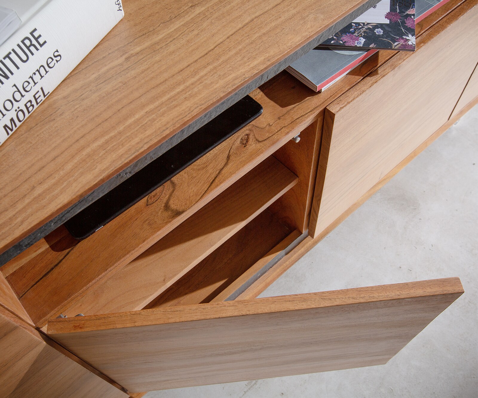 Бюфет 175 cm Акация Натурал 4 Врати 1 Рафт каменен фурнир V-Крак Stonegrace 4 Бюфет 175 cm Акация Натурал 4 Врати 1 Рафт каменен фурнир V-Крак Stonegrace 4