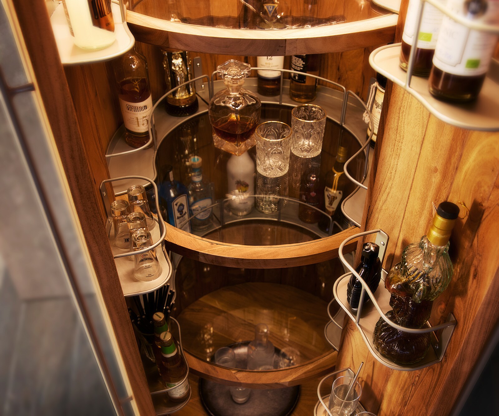 Бар шкаф Tulsa 80x190 см акация, естествено LED осветление, Шкаф за вино 5