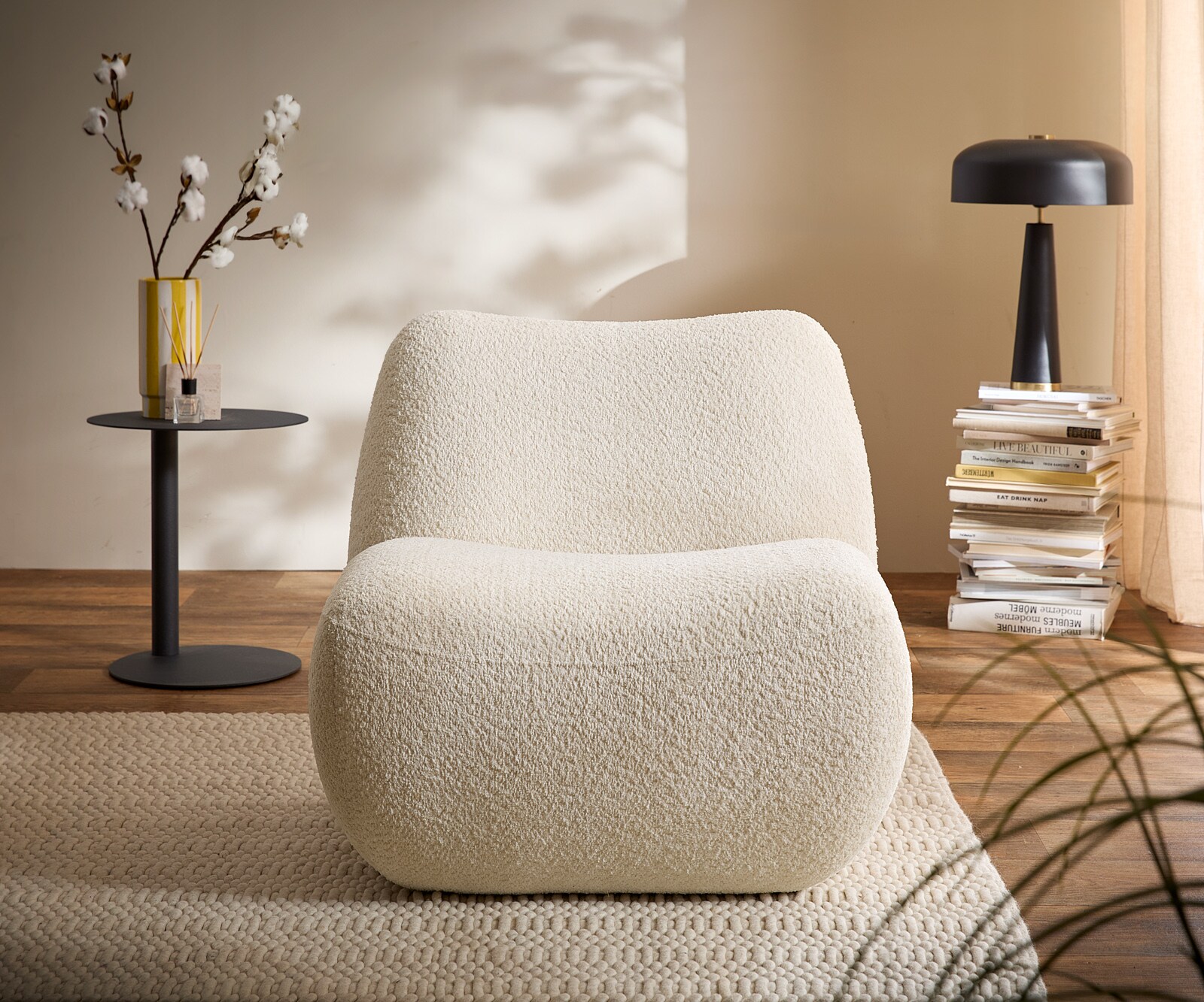 Стол за отдих Zena 75x85 cm Bouclé White 1