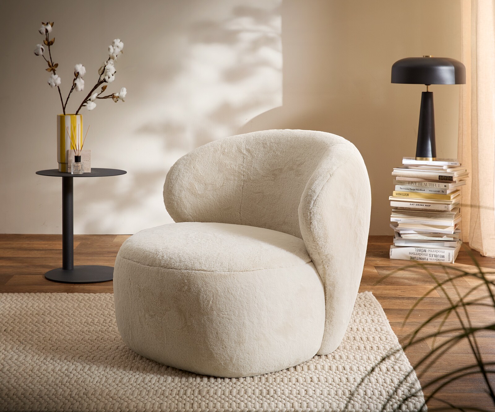 Стол за отдих Pulo 80x80 cm плюшен крем-бял