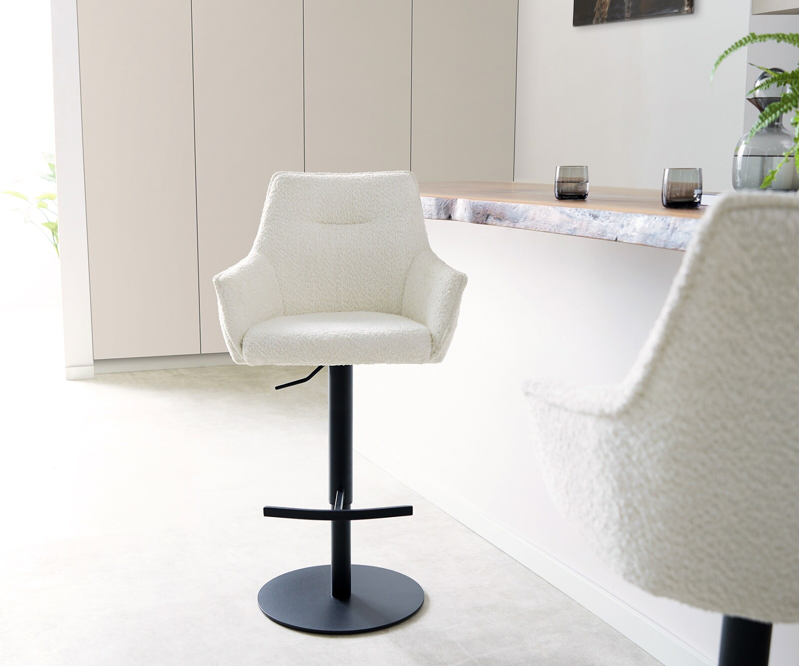 Бар стол Букле Бял Въртяща се основа с регулируема височина Метал Черни Покет пружина Alja-Flex 2